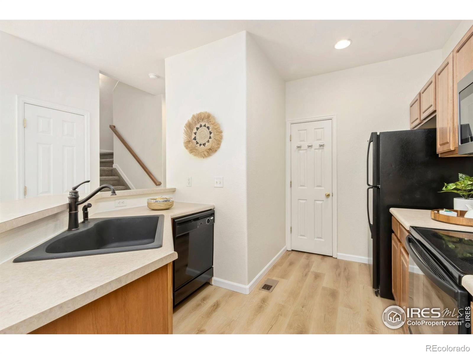 MLS Image #6 for 2862  kansas drive,fort collins, Colorado