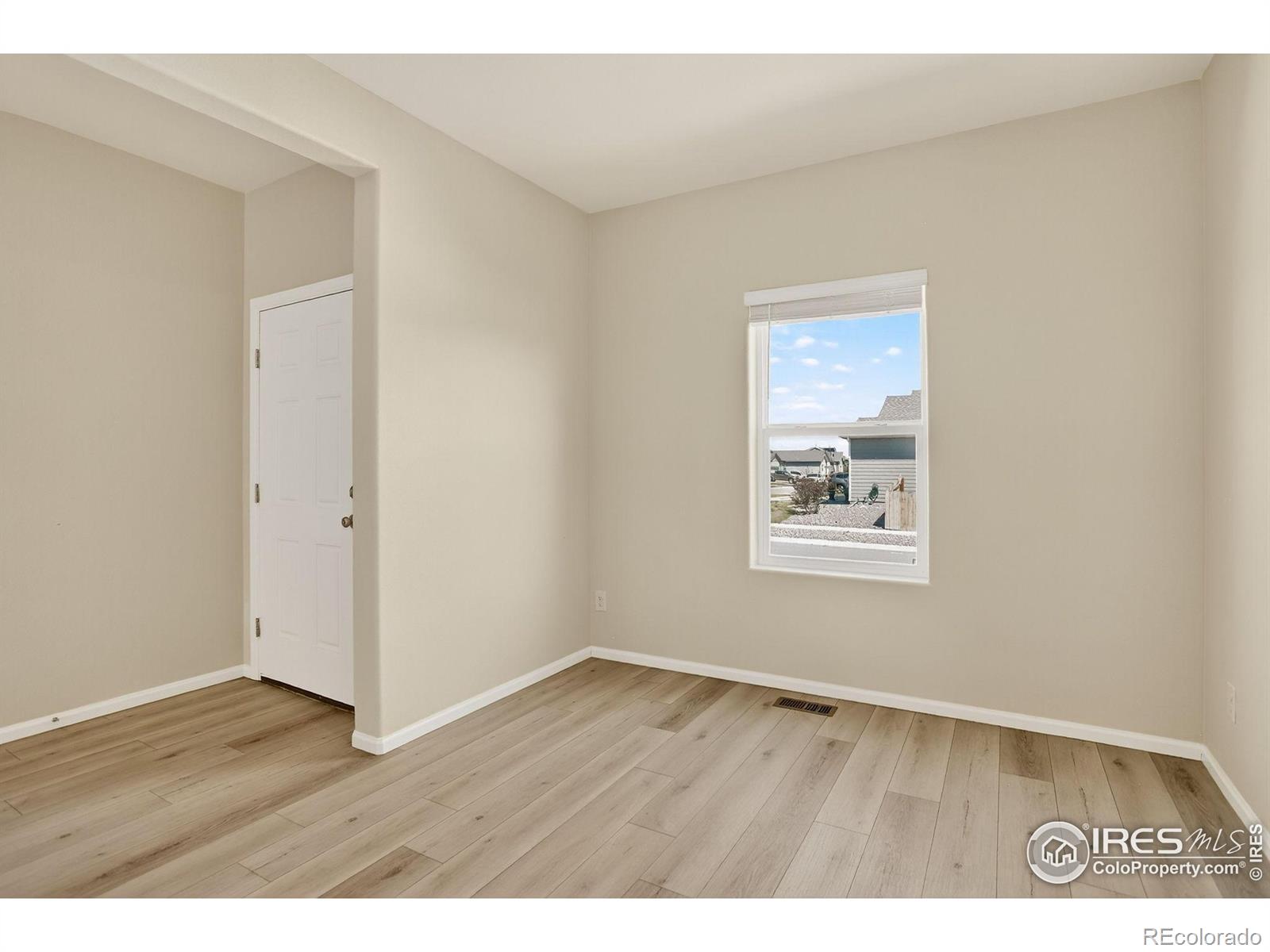 MLS Image #13 for 308  bowles street,keenesburg, Colorado