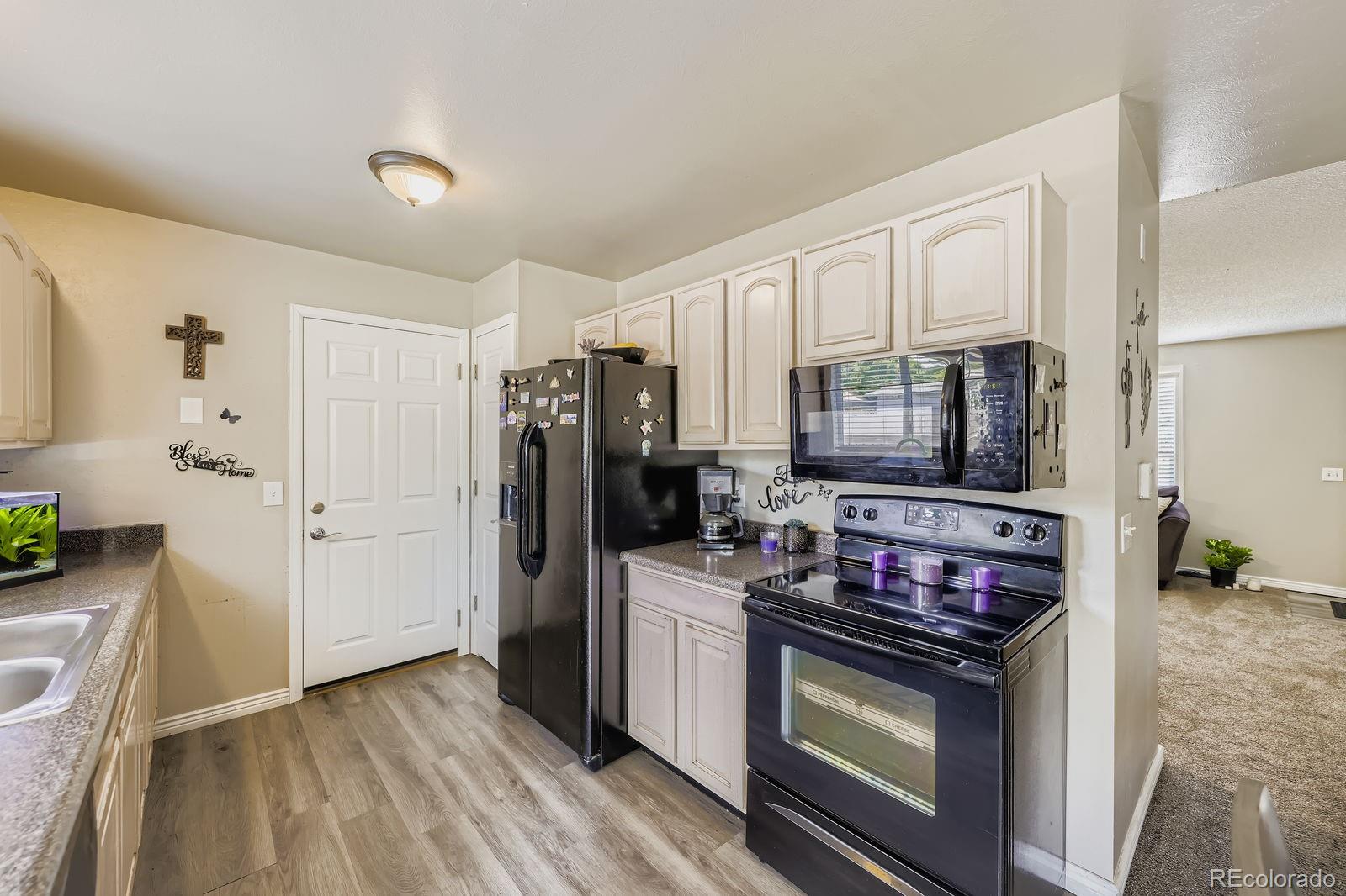MLS Image #6 for 9361  bellaire drive,thornton, Colorado