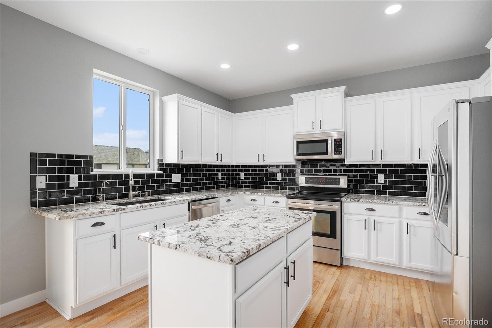 MLS Image #10 for 11011  newark street,commerce city, Colorado
