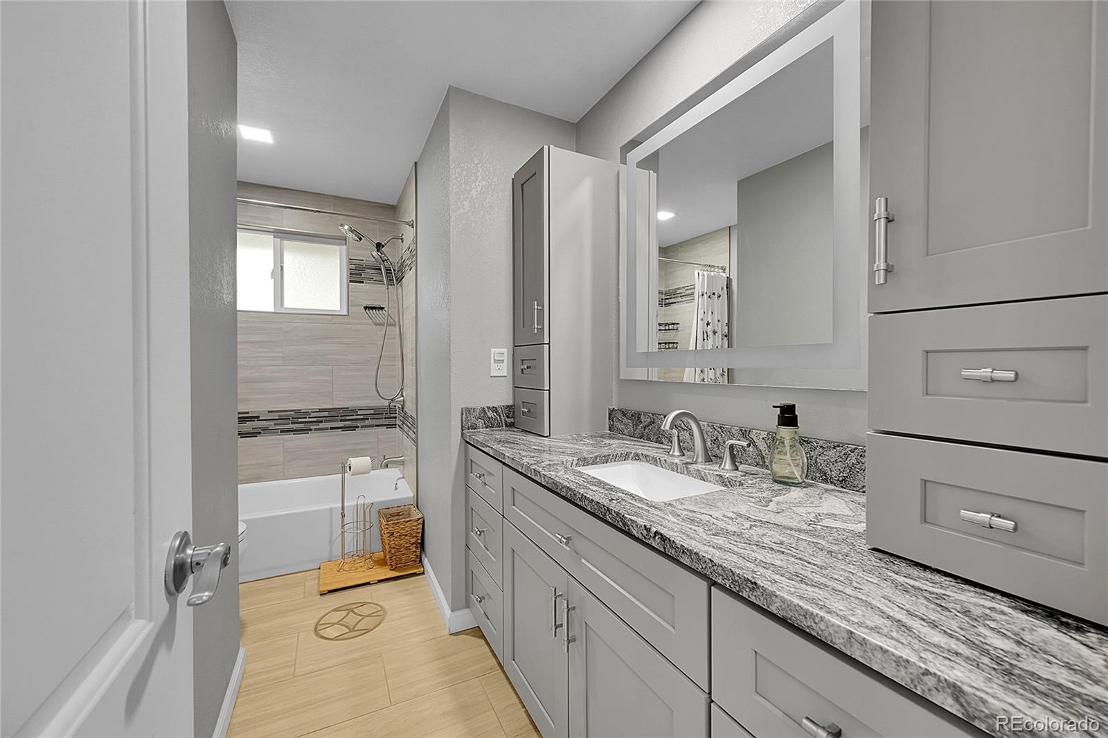 MLS Image #13 for 6973  oak way,arvada, Colorado