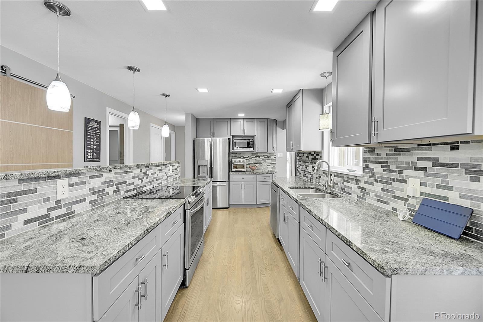 MLS Image #4 for 6973  oak way,arvada, Colorado