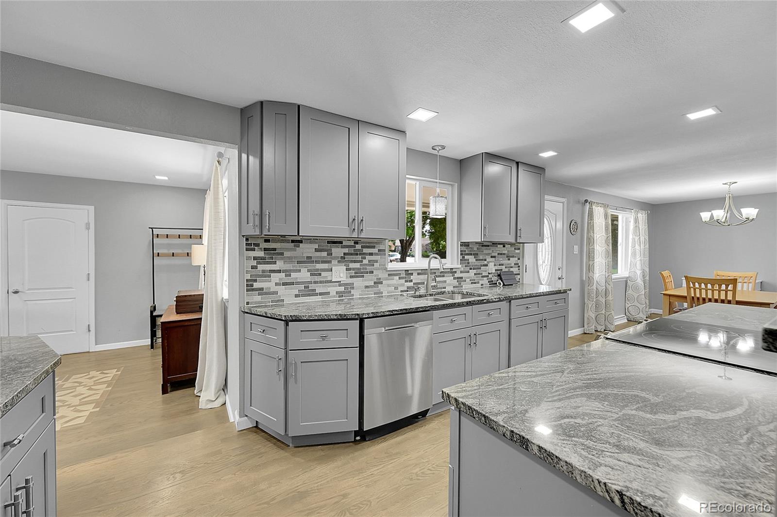 MLS Image #7 for 6973  oak way,arvada, Colorado