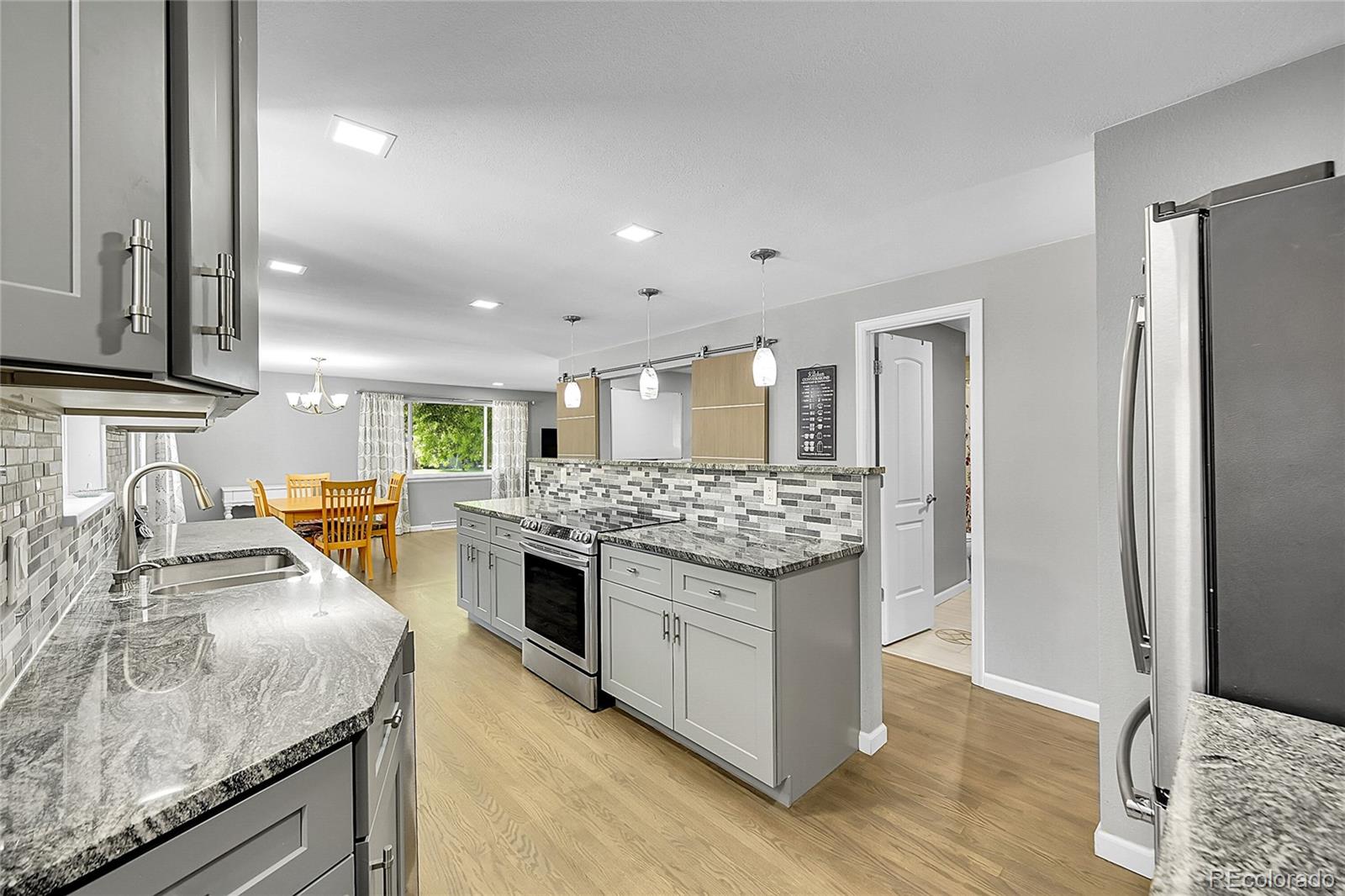 MLS Image #8 for 6973  oak way,arvada, Colorado