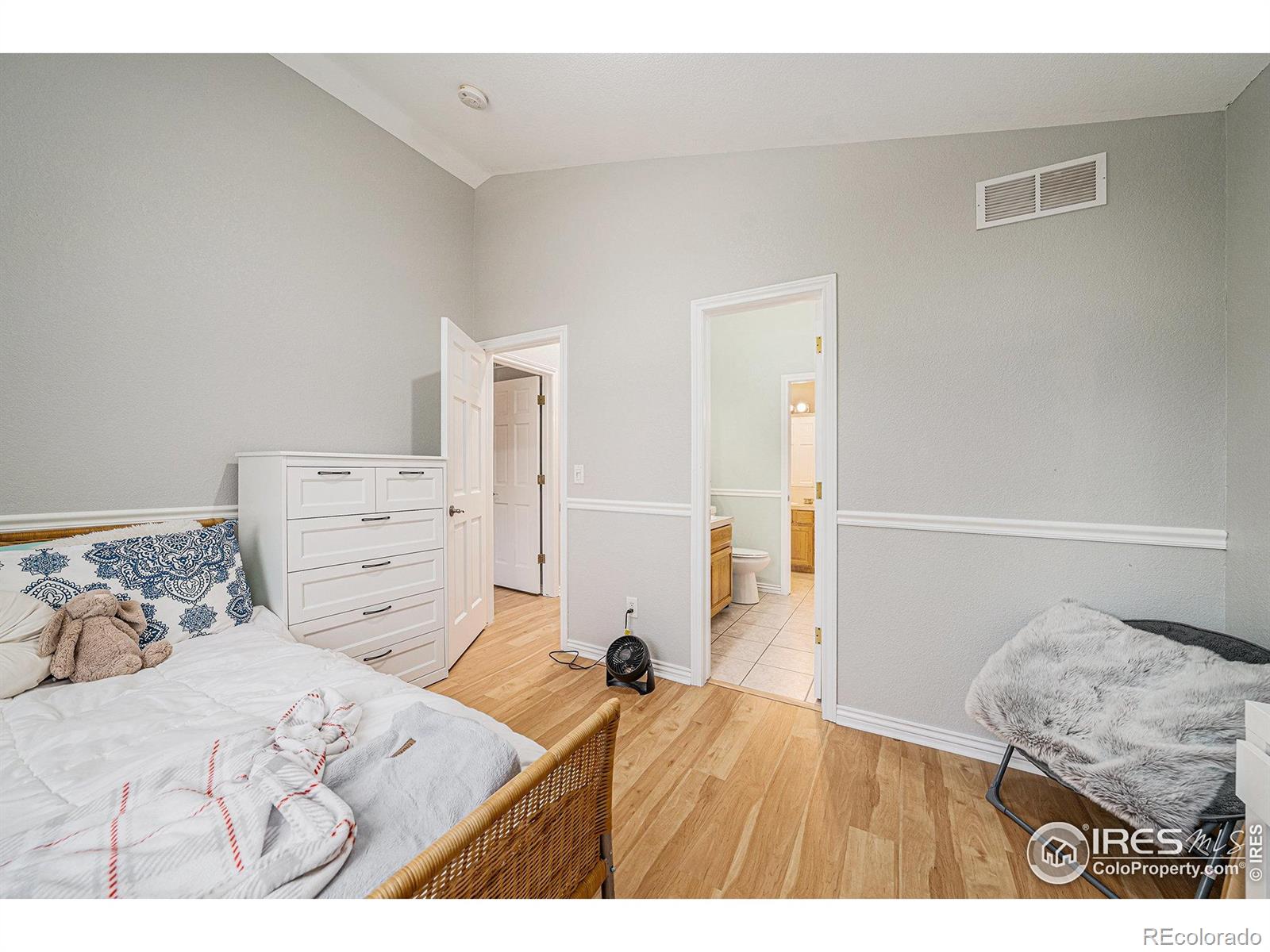 MLS Image #16 for 5927  twin wash square,fort collins, Colorado