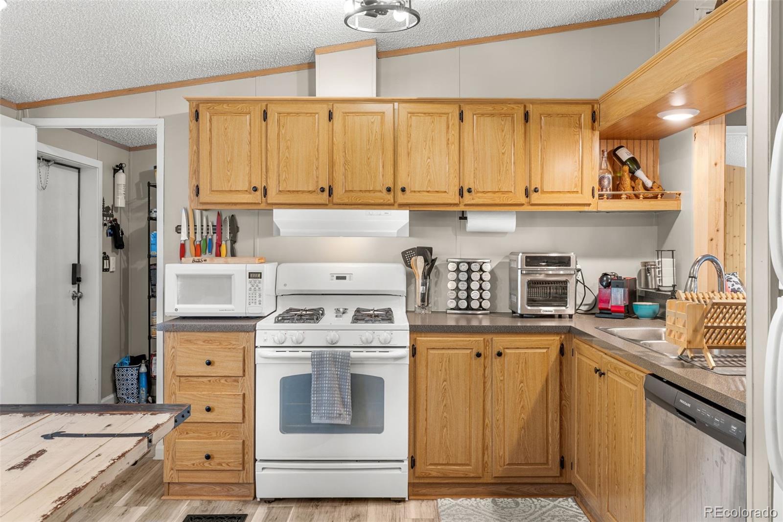 MLS Image #14 for 406  breech trail,como, Colorado
