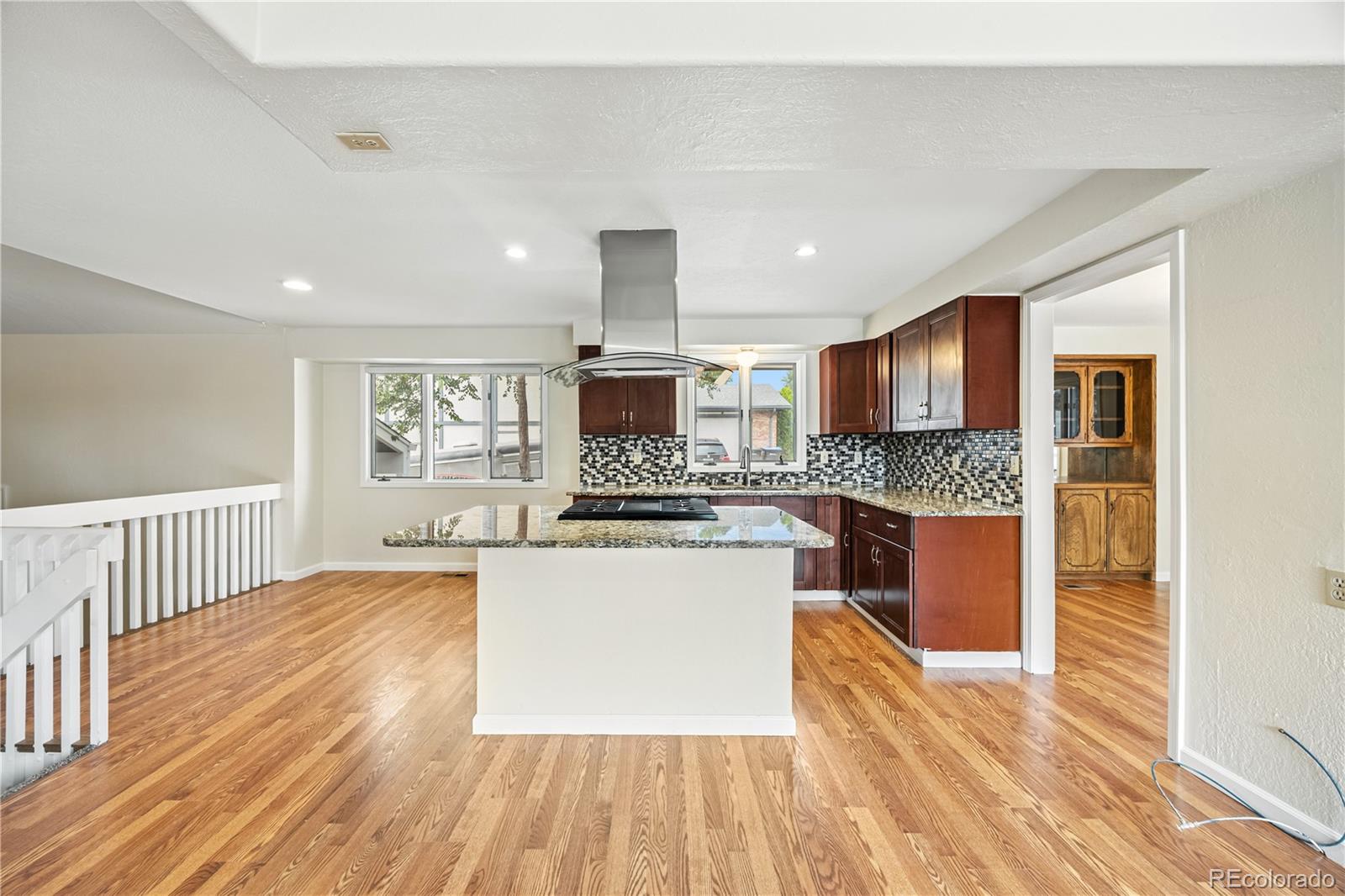 MLS Image #5 for 6406 w 70th avenue,arvada, Colorado