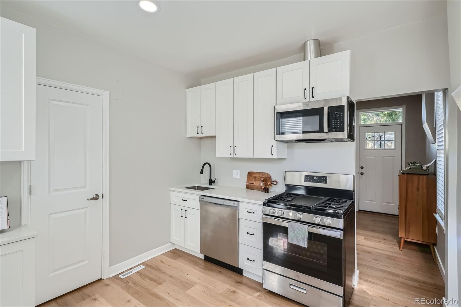 MLS Image #5 for 868  mariposa street,denver, Colorado