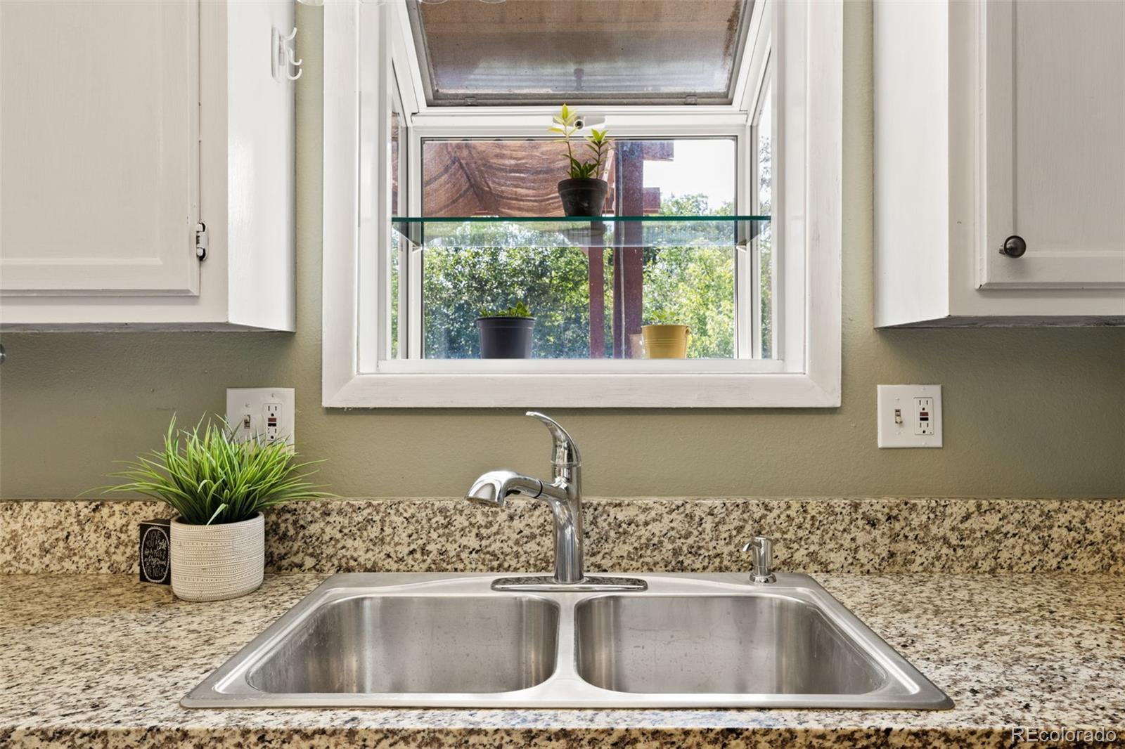 MLS Image #11 for 6610  white water lane,colorado springs, Colorado