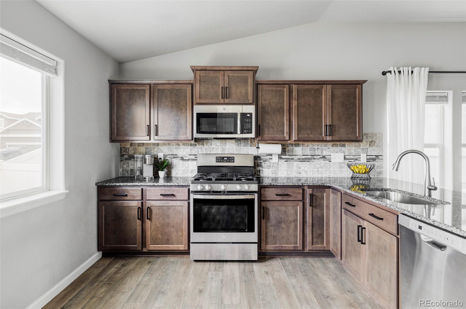 MLS Image #8 for 4456  hessite loop,colorado springs, Colorado