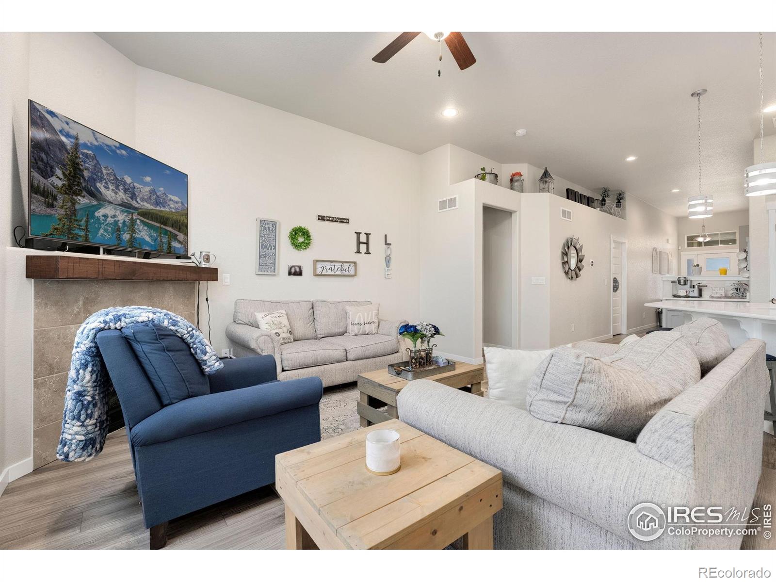 MLS Image #11 for 2057  covered bridge parkway,windsor, Colorado