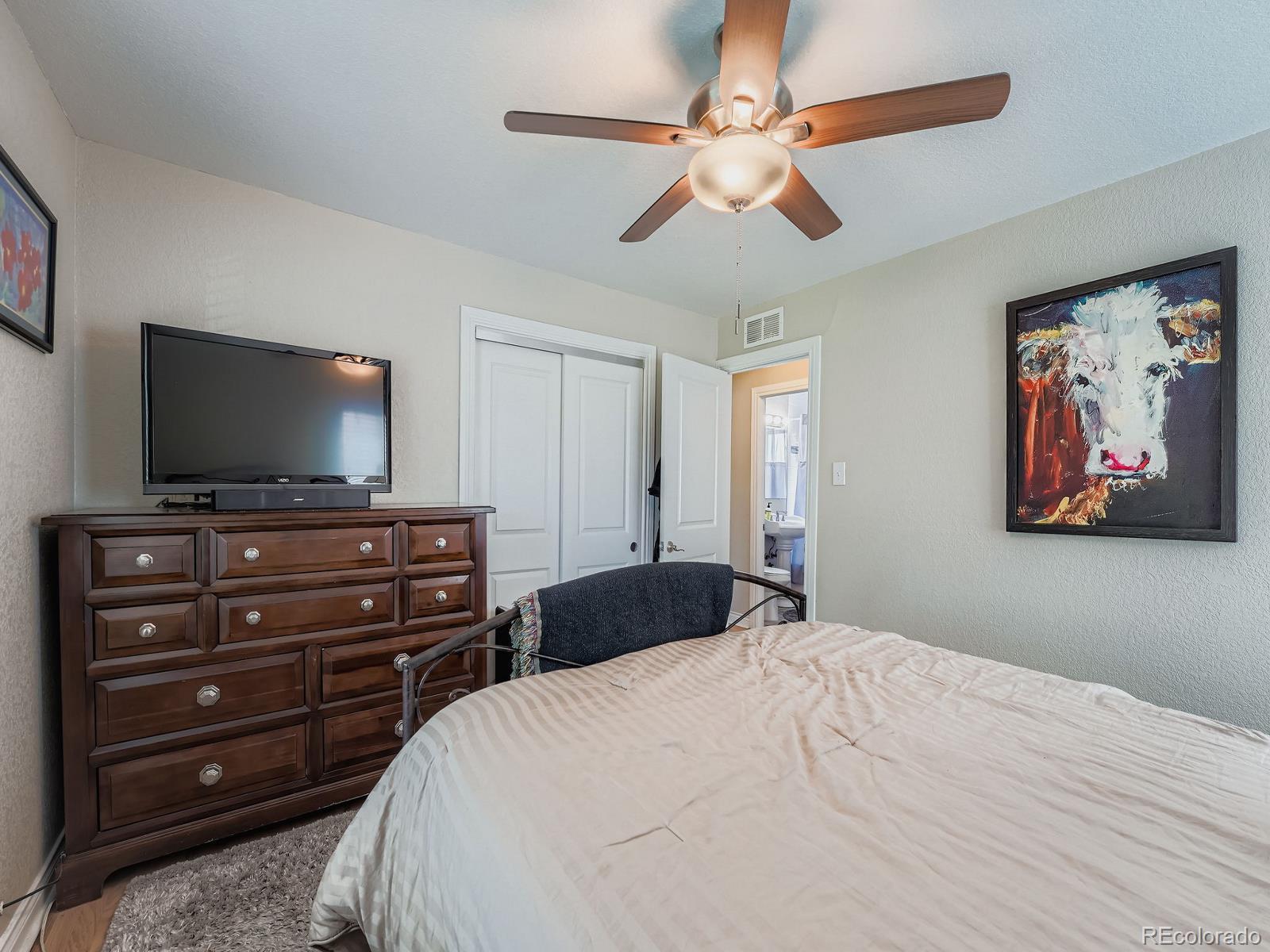 MLS Image #12 for 3040 s elm street,denver, Colorado