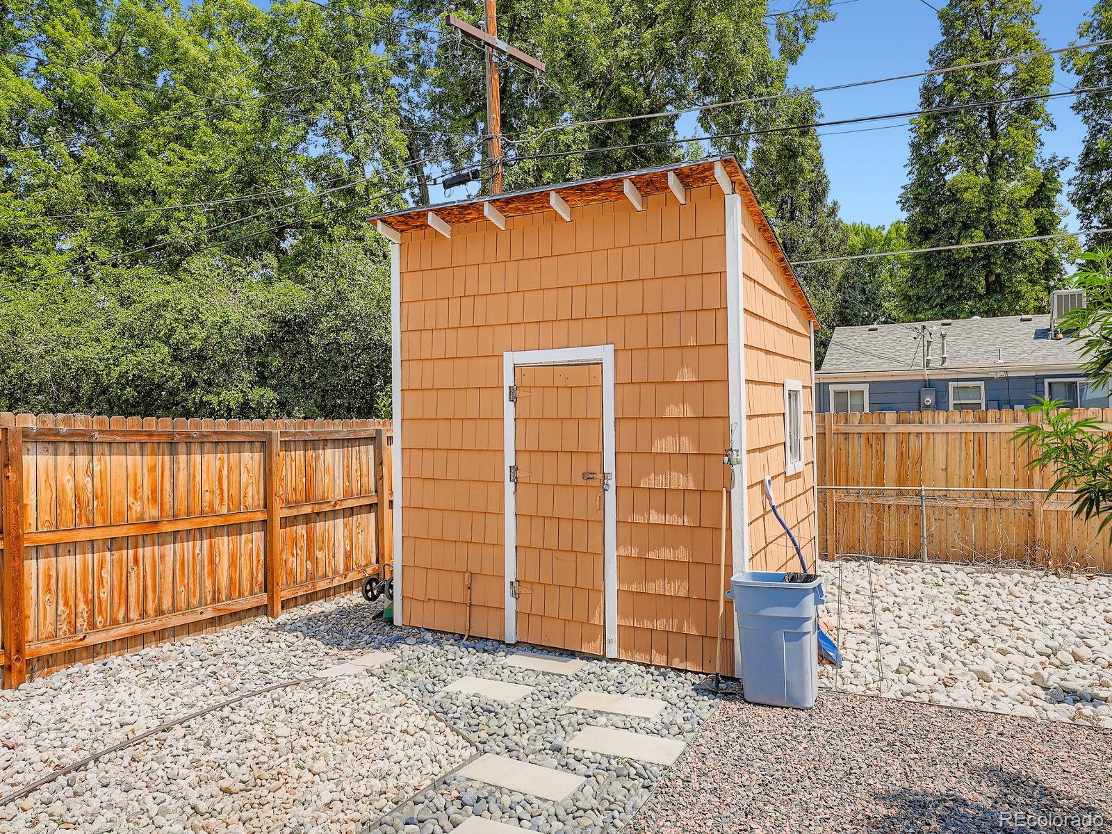 MLS Image #23 for 3040 s elm street,denver, Colorado