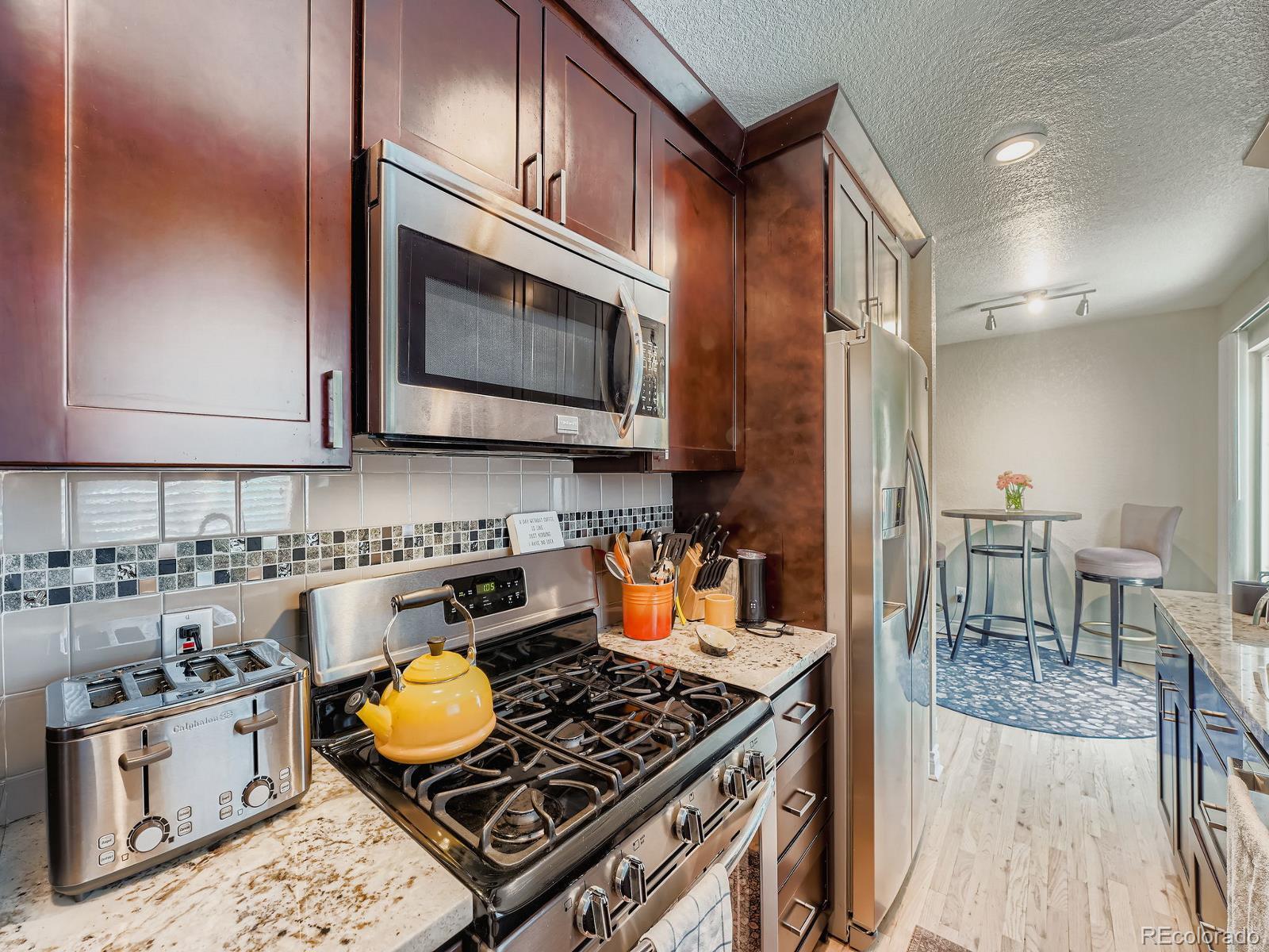 MLS Image #6 for 3040 s elm street,denver, Colorado