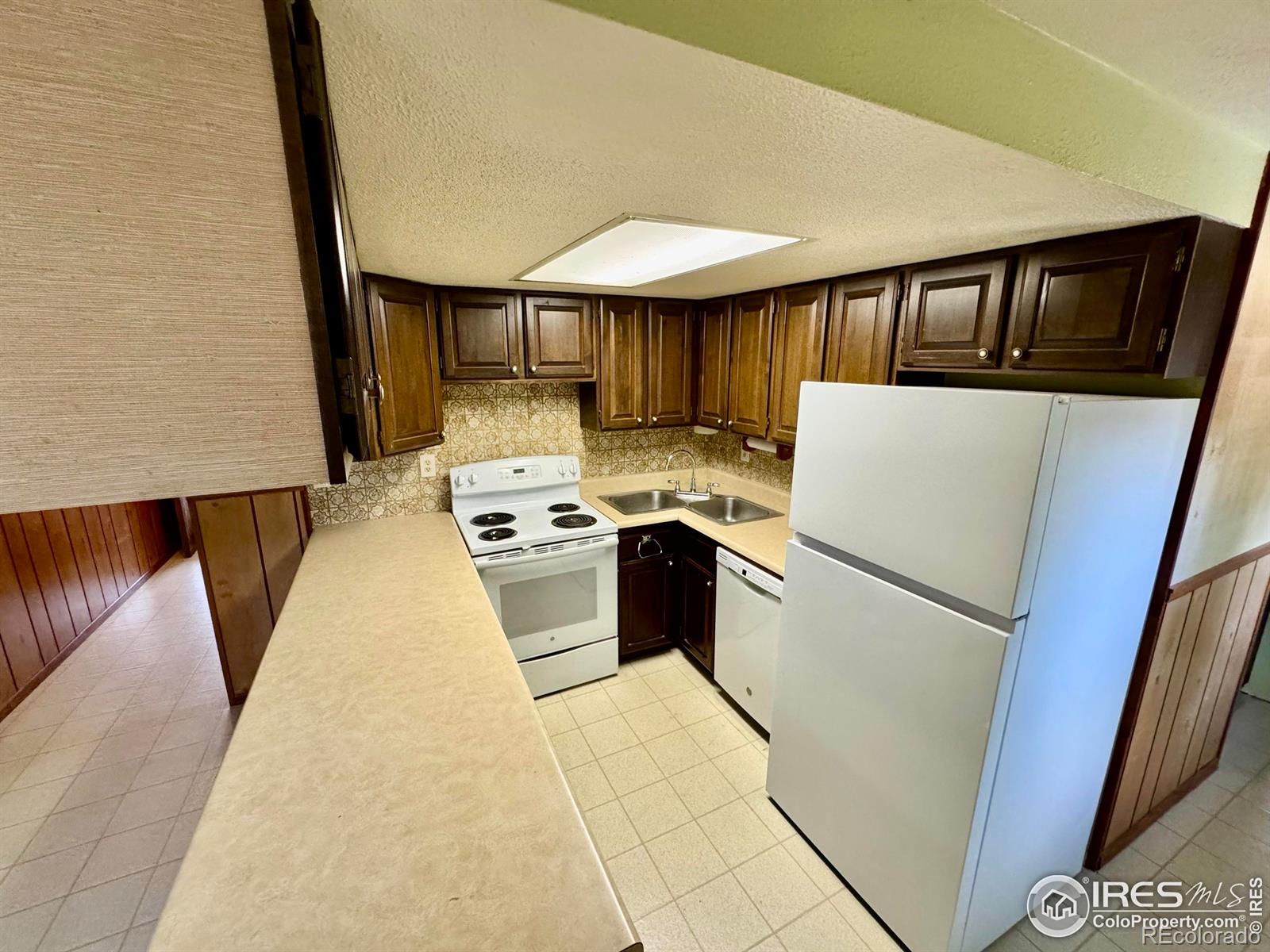 MLS Image #6 for 12884  anhawa avenue,longmont, Colorado