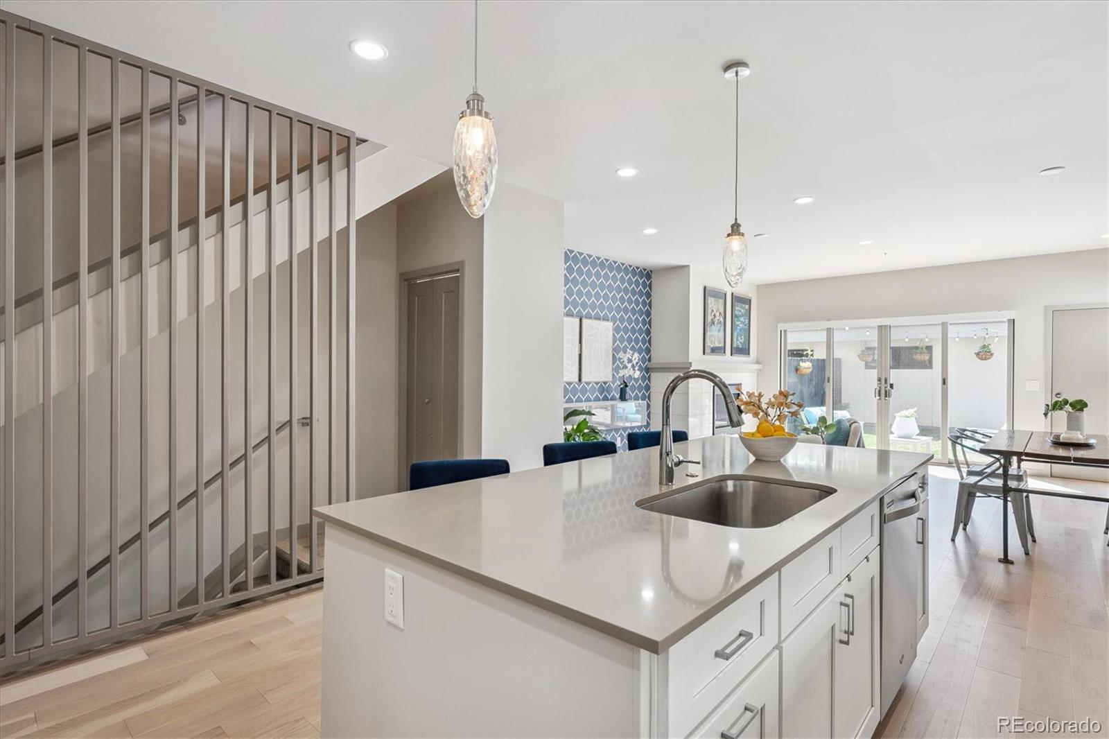 MLS Image #6 for 2675 s acoma street,denver, Colorado