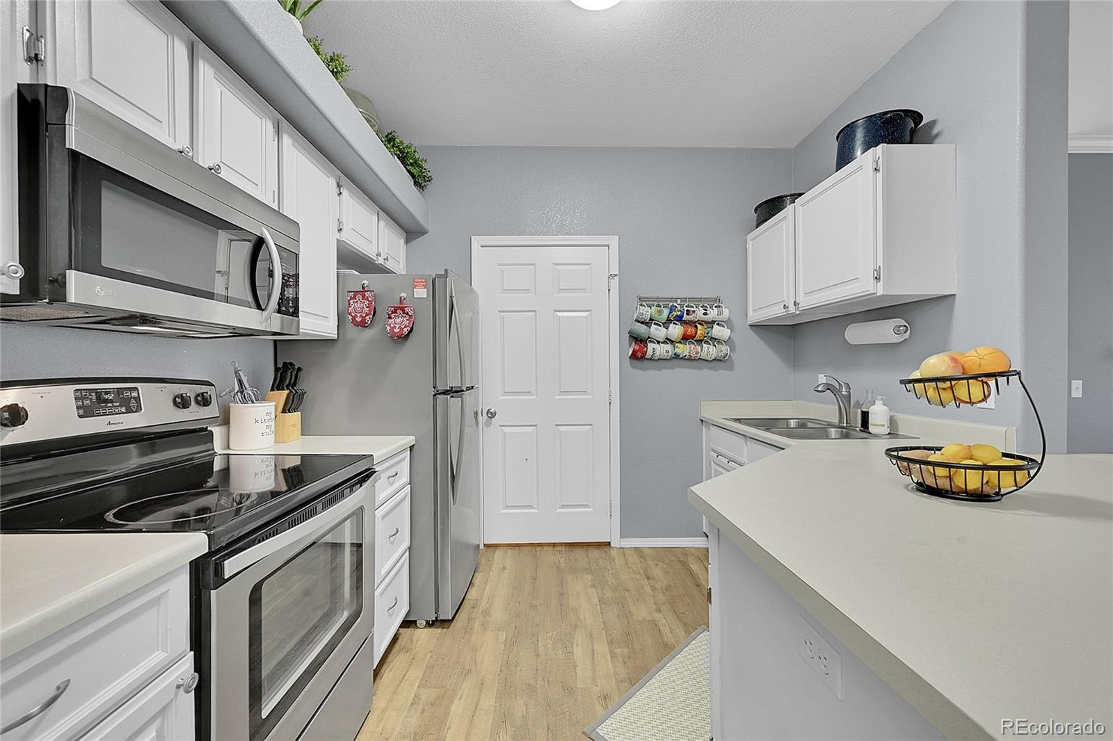MLS Image #11 for 18909 e warren circle,aurora, Colorado