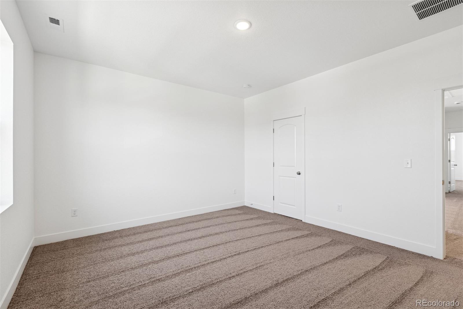 MLS Image #24 for 21065 e 61st drive,aurora, Colorado