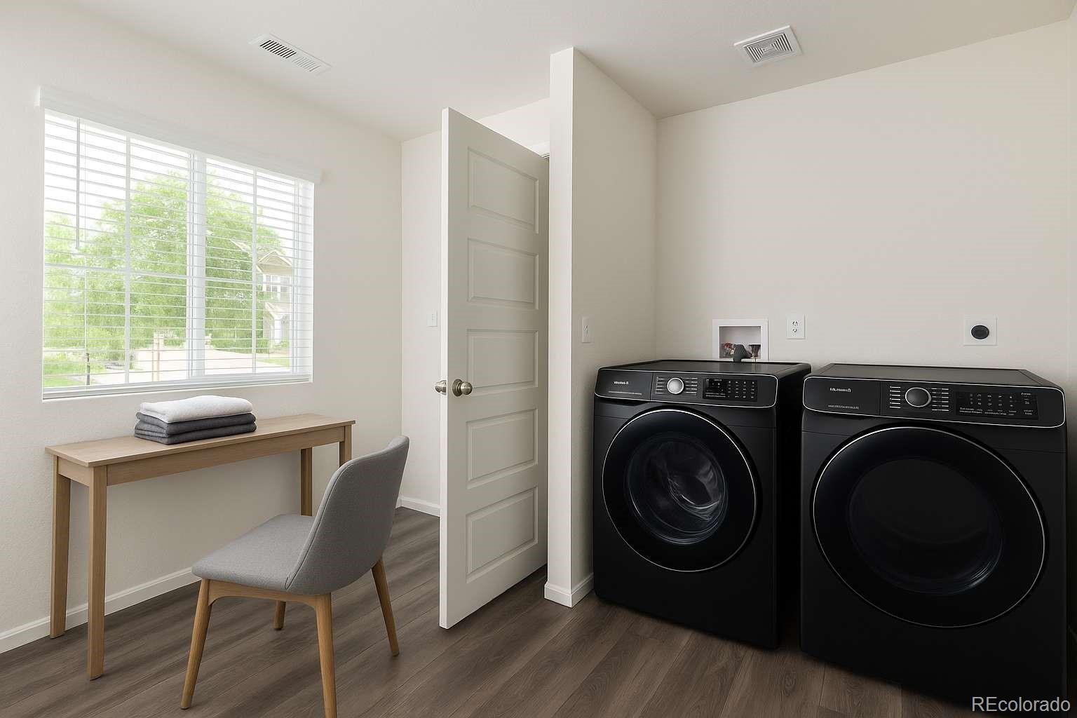 MLS Image #15 for 18703 e 54th avenue,denver, Colorado