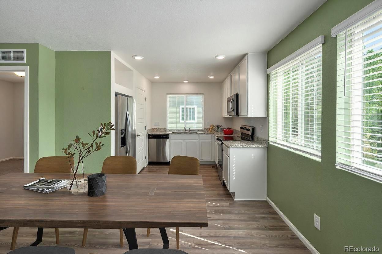MLS Image #4 for 18703 e 54th avenue,denver, Colorado