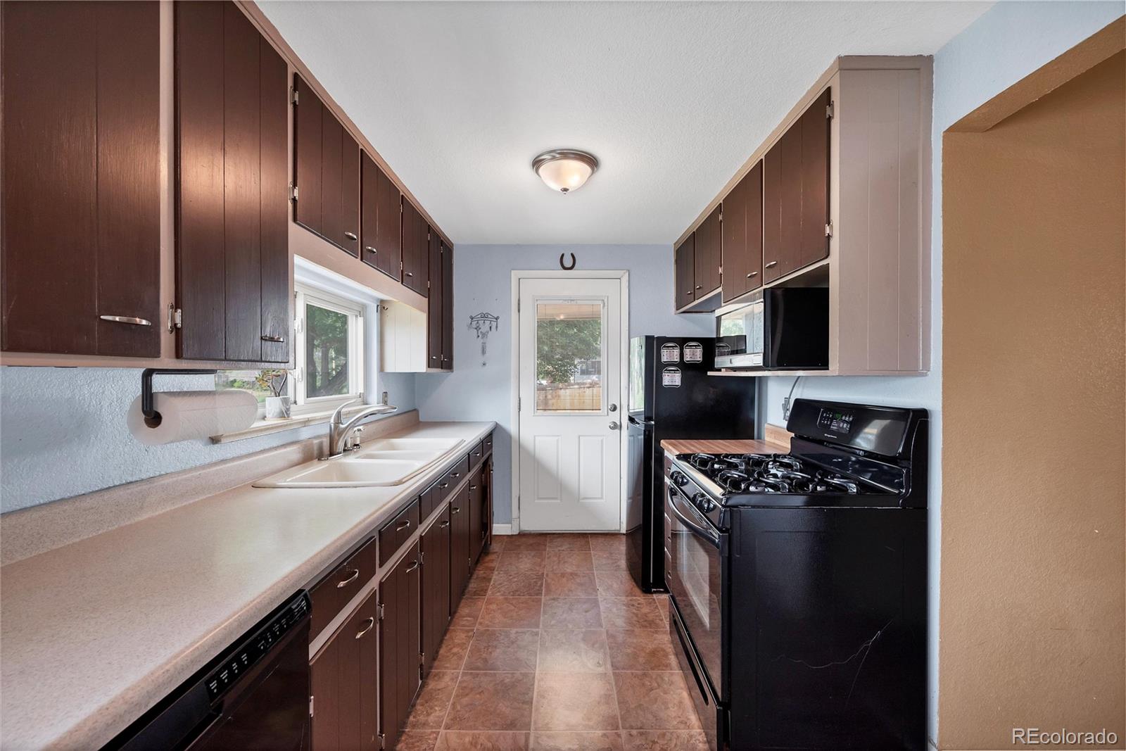 MLS Image #6 for 6855 w 62nd avenue,arvada, Colorado
