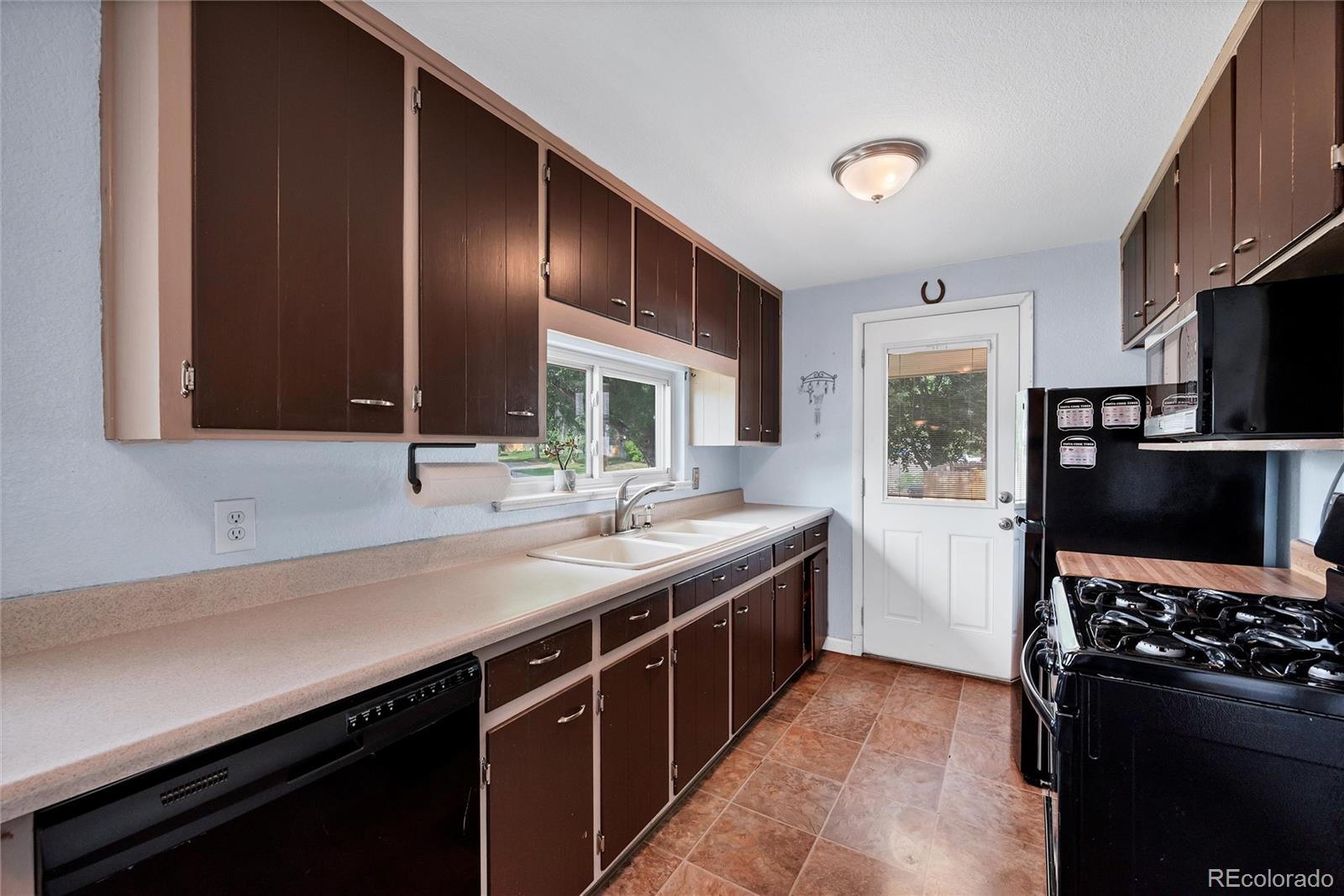 MLS Image #7 for 6855 w 62nd avenue,arvada, Colorado