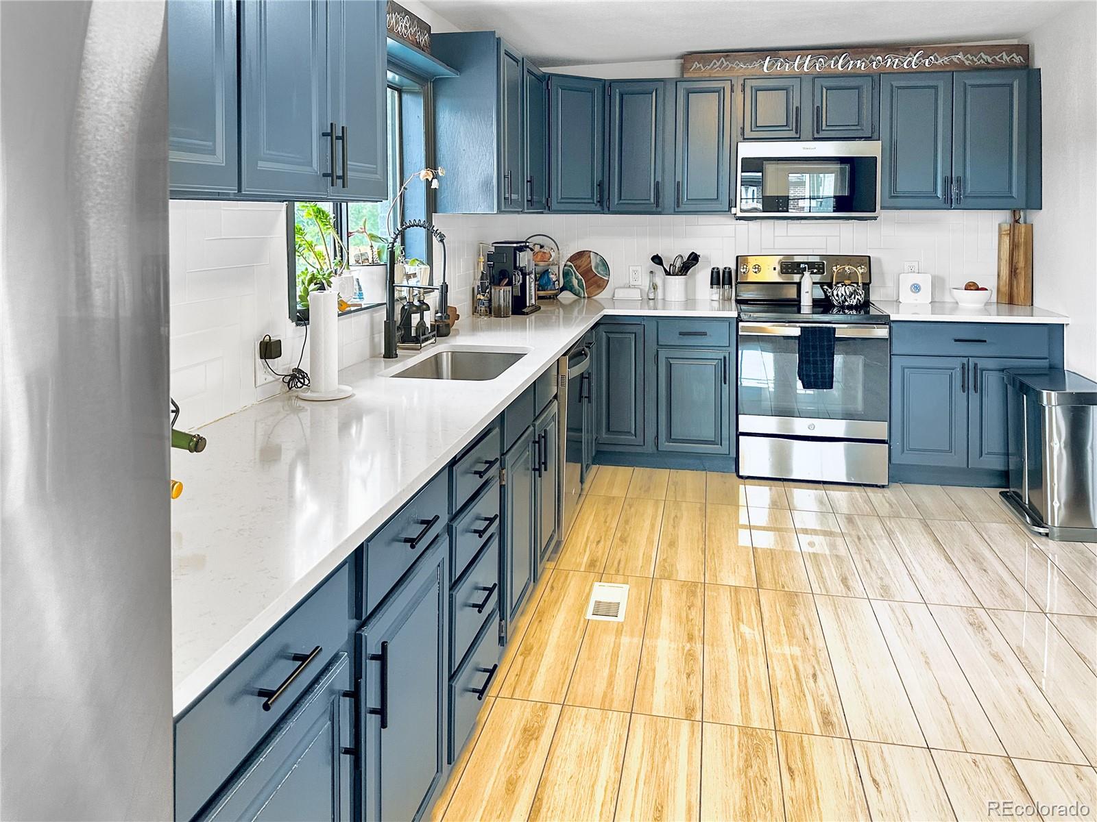 MLS Image #8 for 1102  leroy drive,northglenn, Colorado