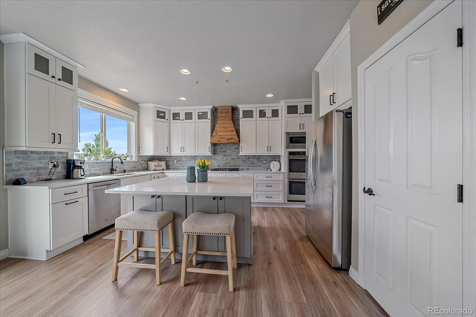 MLS Image #2 for 832  tarpan place,castle rock, Colorado