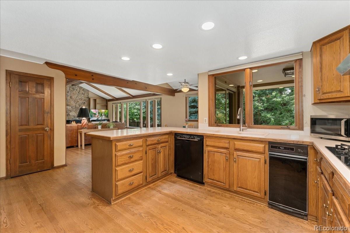MLS Image #18 for 6180 s jamaica court,englewood, Colorado