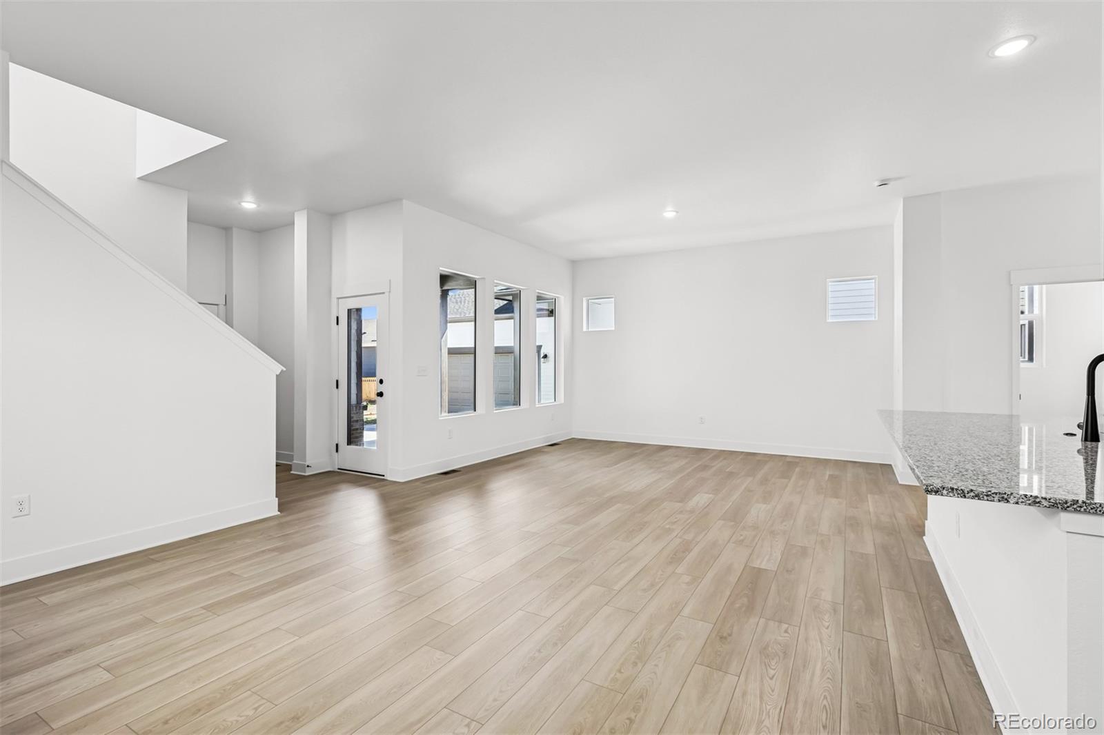 MLS Image #17 for 21045 e 61st drive,aurora, Colorado