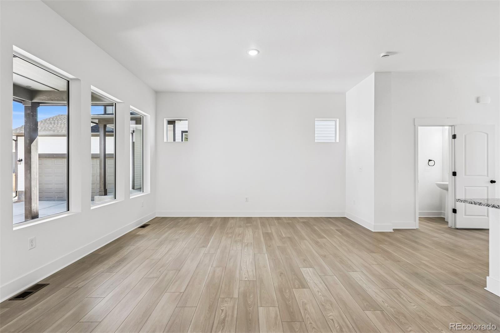 MLS Image #19 for 21045 e 61st drive,aurora, Colorado