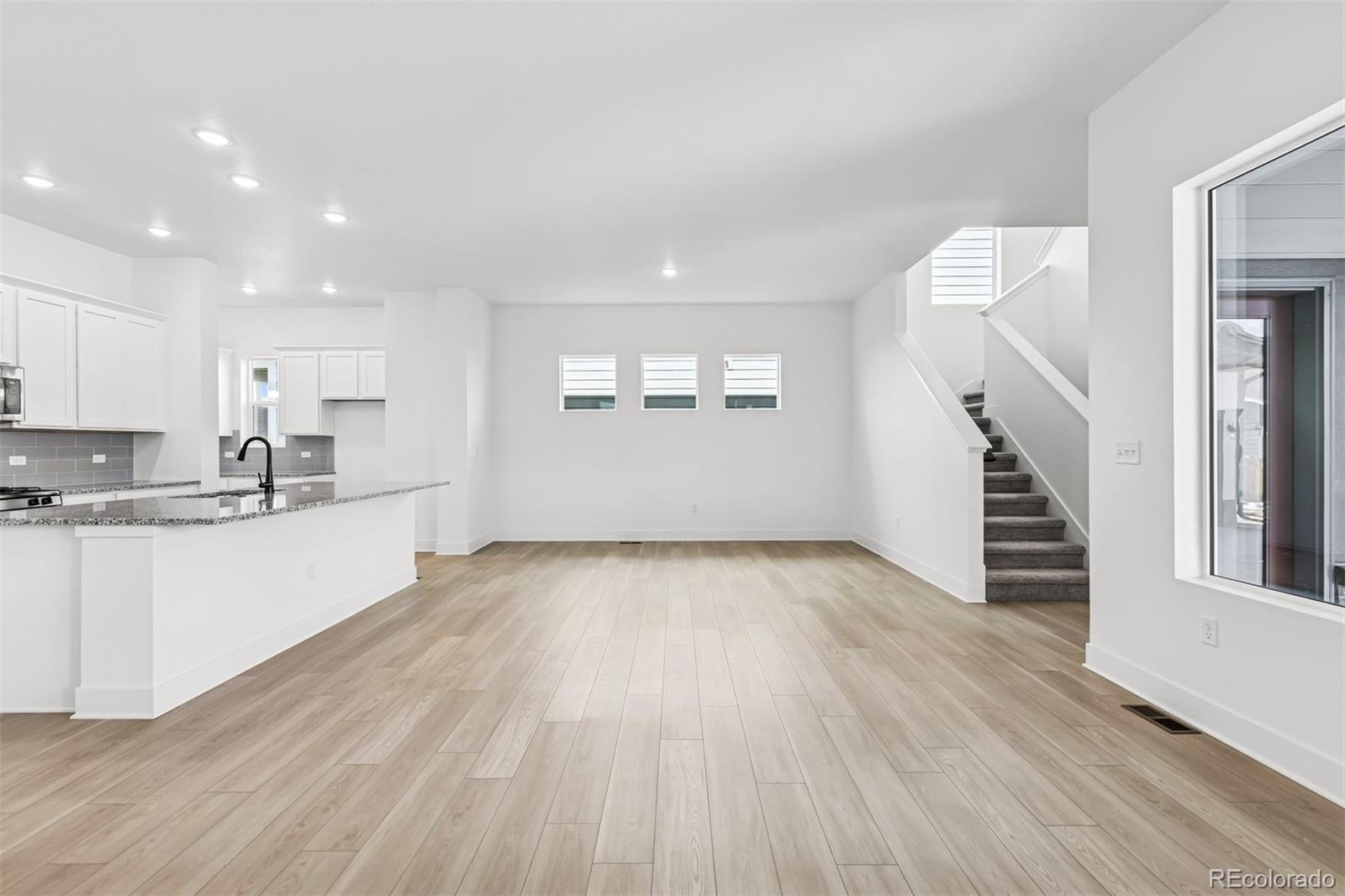 MLS Image #22 for 21045 e 61st drive,aurora, Colorado
