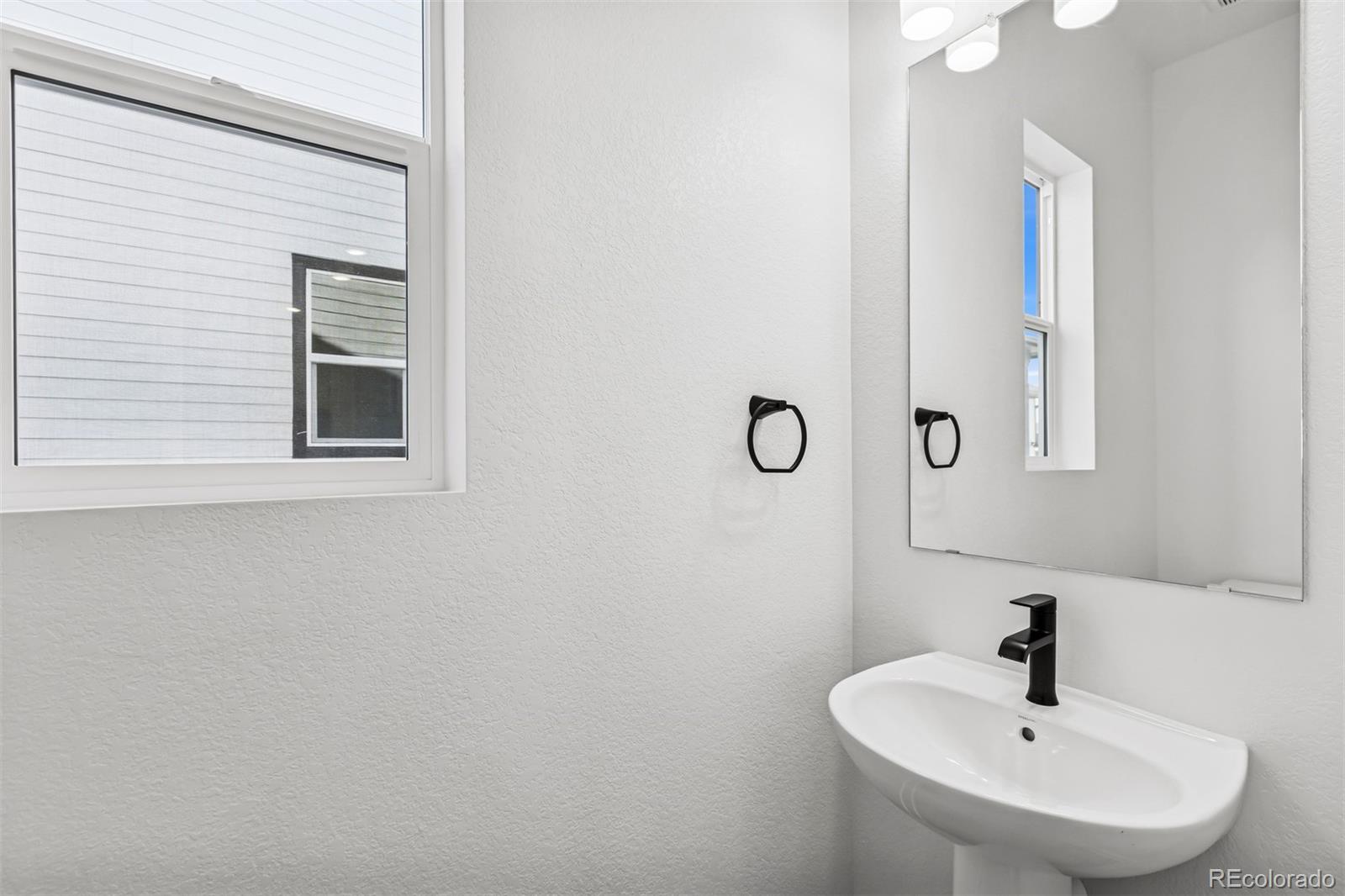 MLS Image #23 for 21045 e 61st drive,aurora, Colorado