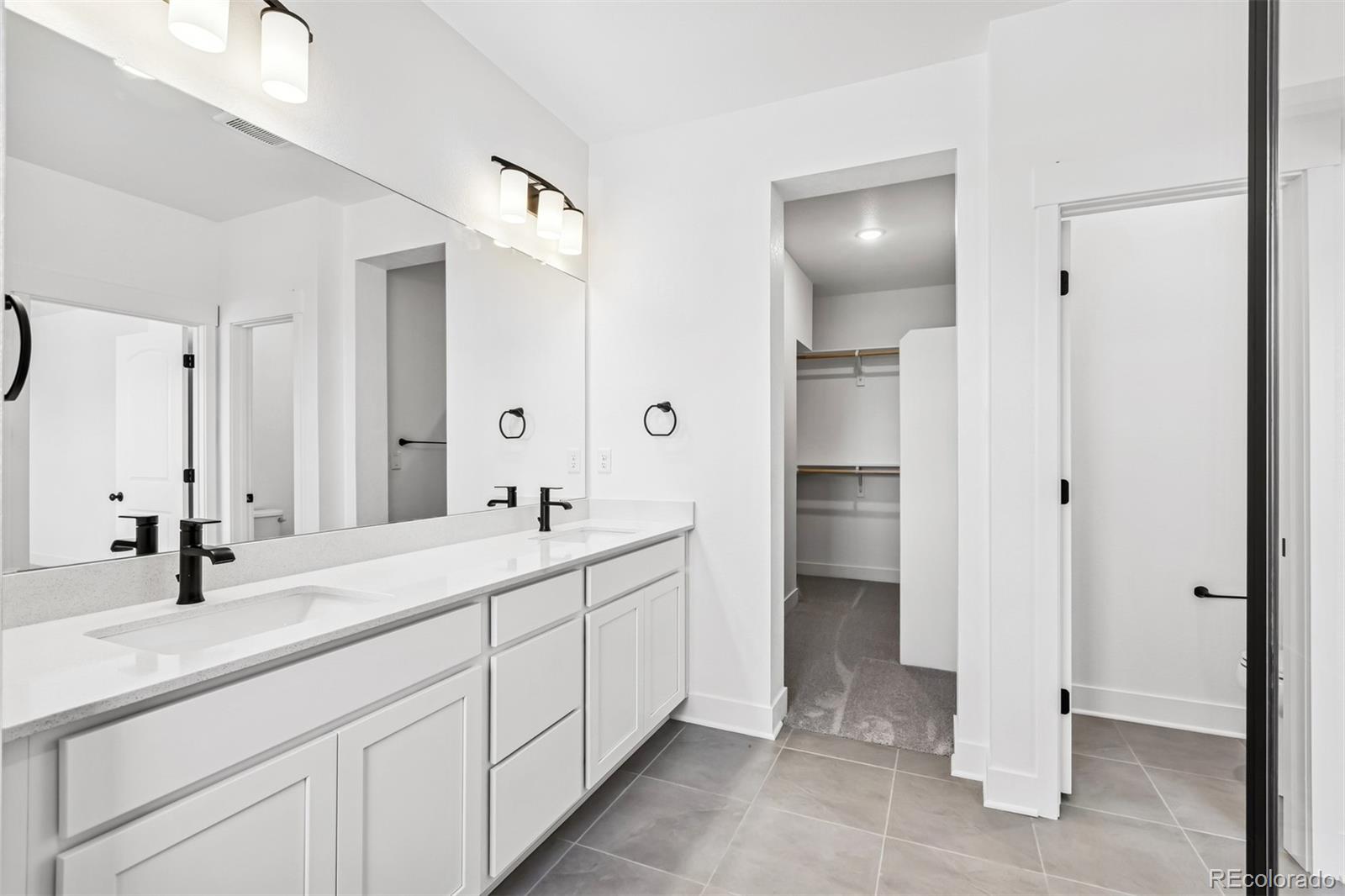 MLS Image #33 for 21045 e 61st drive,aurora, Colorado