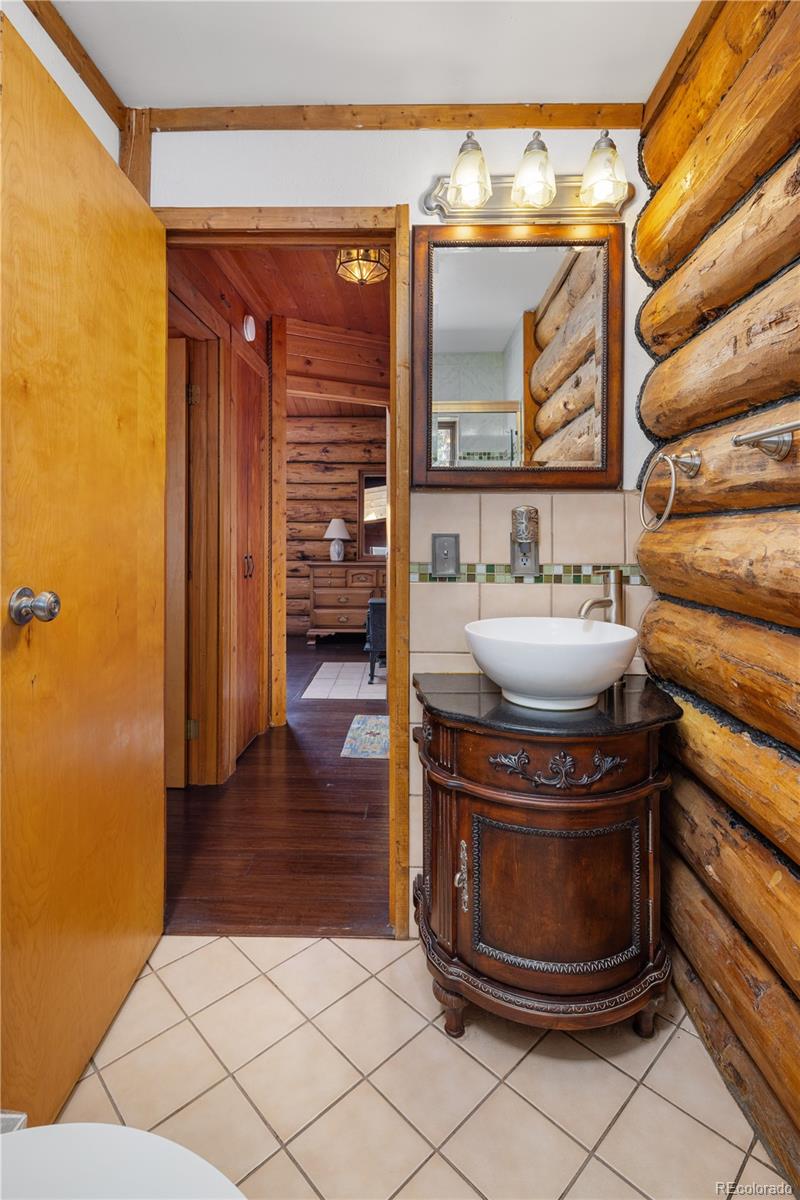 MLS Image #14 for 127  al gulch court,jefferson, Colorado