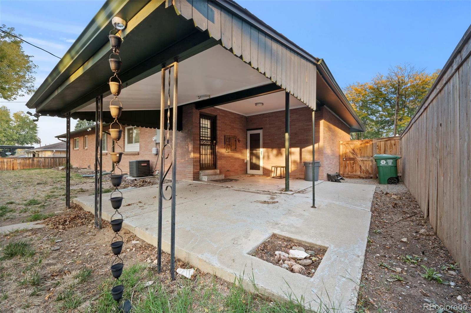 MLS Image #17 for 3565 s holly street,denver, Colorado