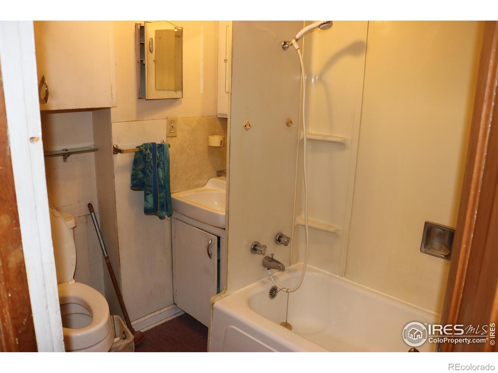 MLS Image #11 for 1424  5th street,greeley, Colorado