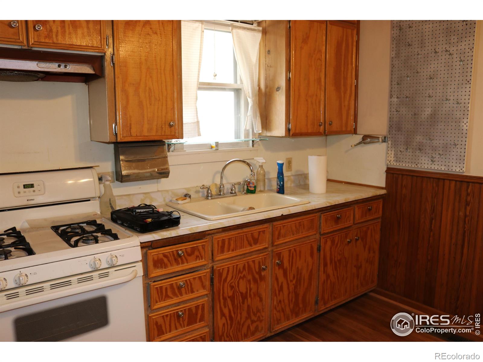 MLS Image #3 for 1424  5th street,greeley, Colorado