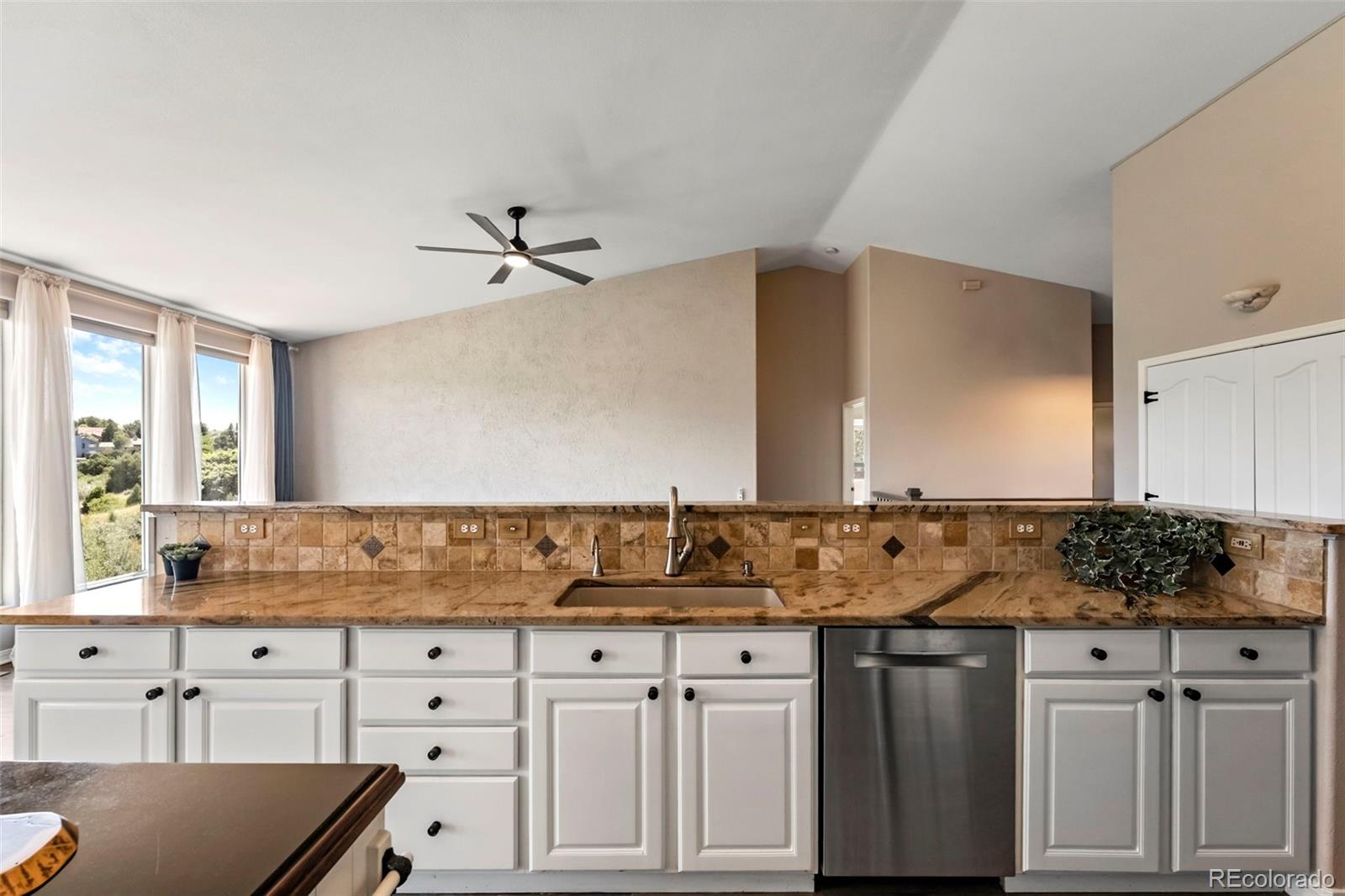MLS Image #8 for 4445  sable ridge court,colorado springs, Colorado