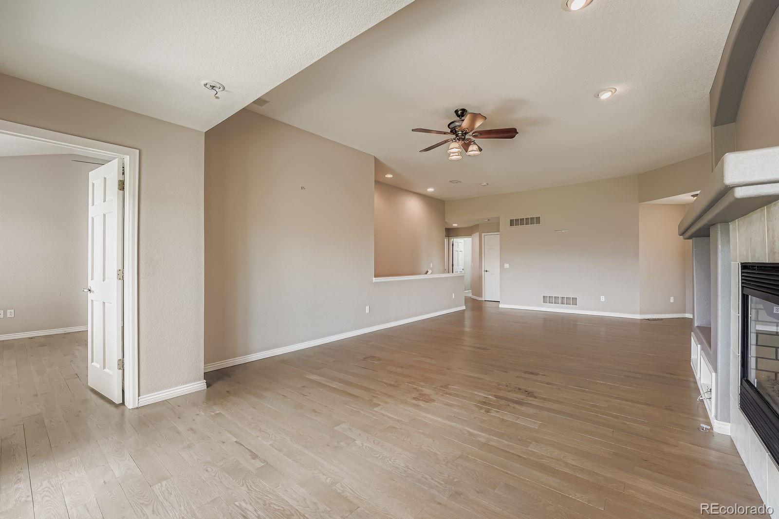 MLS Image #3 for 22122 e canyon place,aurora, Colorado