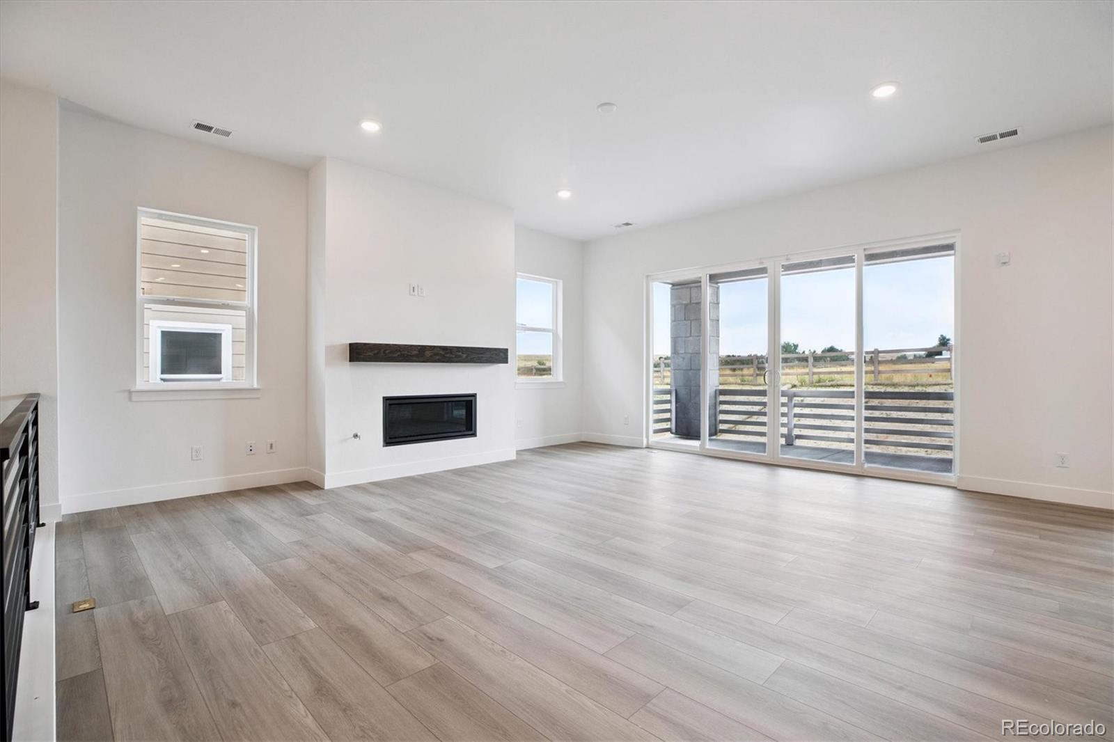 MLS Image #5 for 8613  yellowcress street,littleton, Colorado