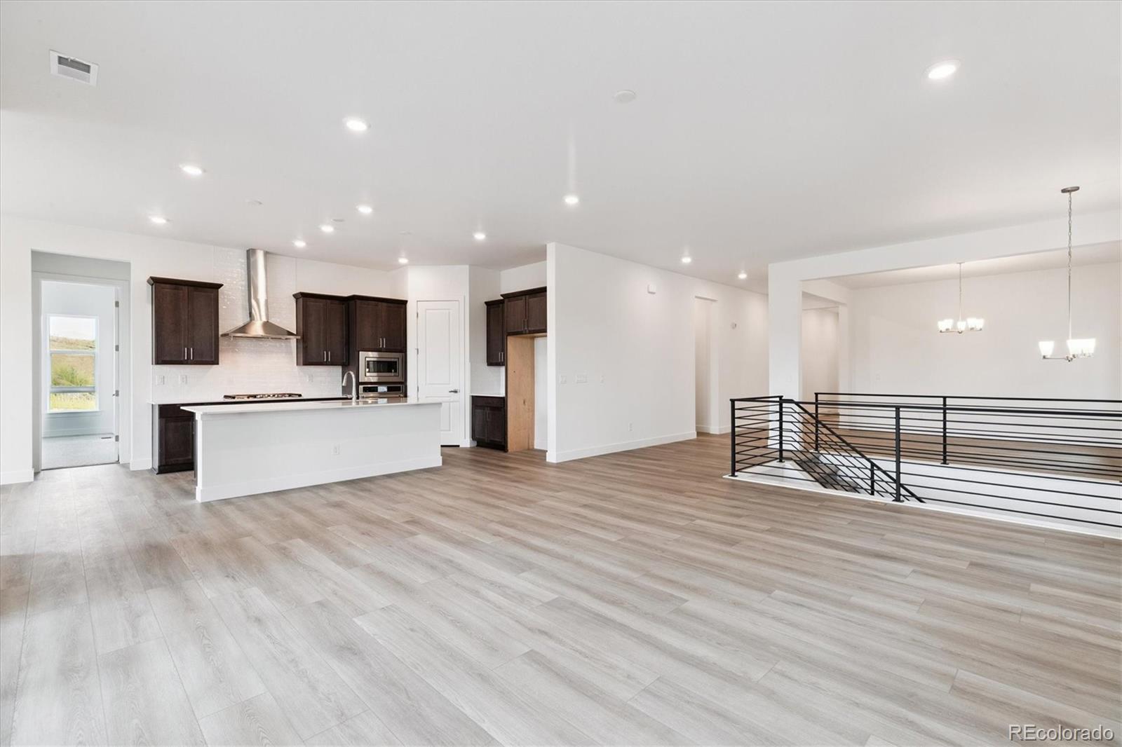 MLS Image #6 for 8613  yellowcress street,littleton, Colorado