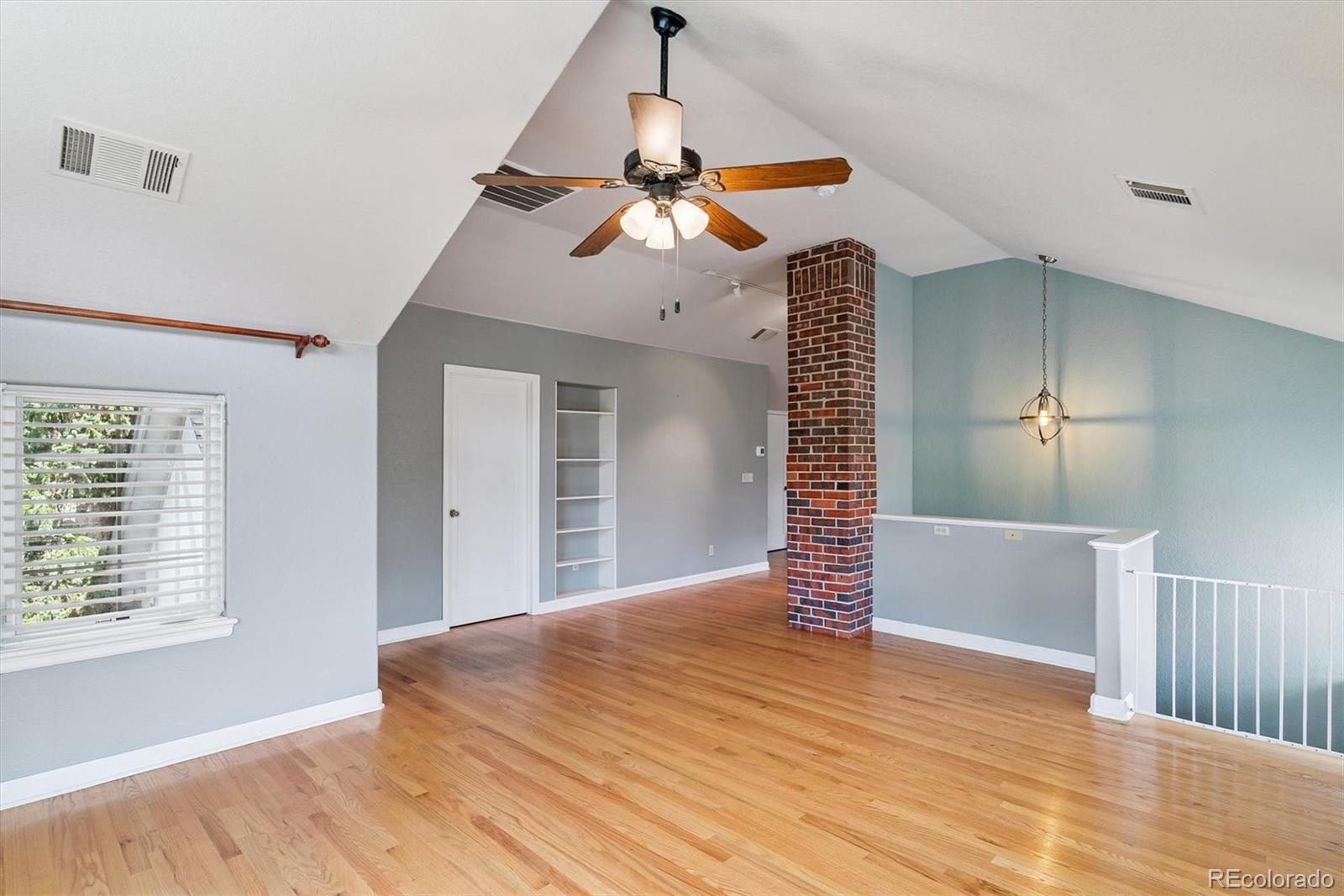 MLS Image #18 for 1021 s columbine street,denver, Colorado