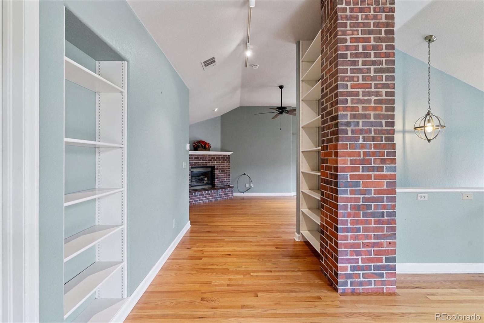MLS Image #19 for 1021 s columbine street,denver, Colorado