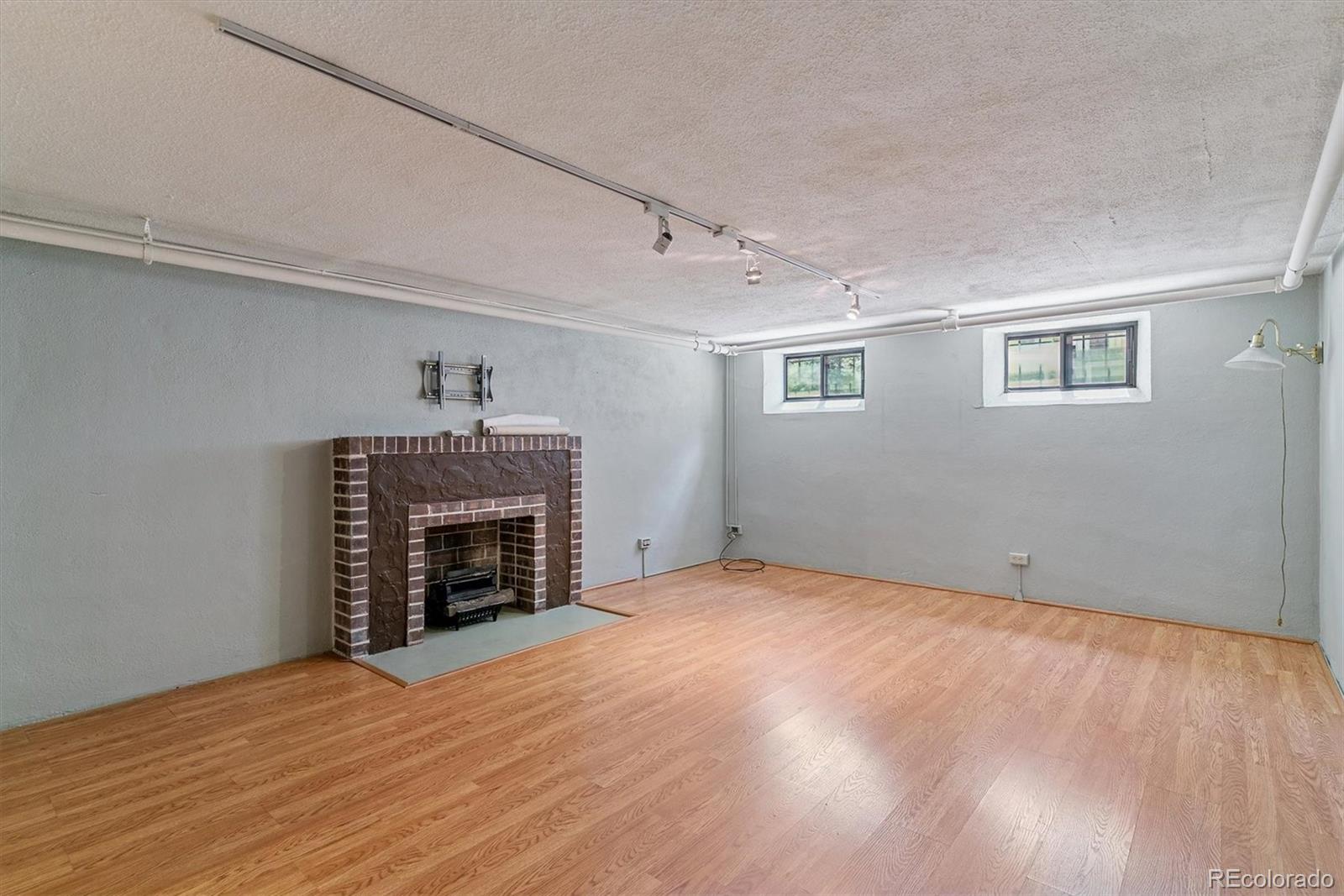 MLS Image #28 for 1021 s columbine street,denver, Colorado