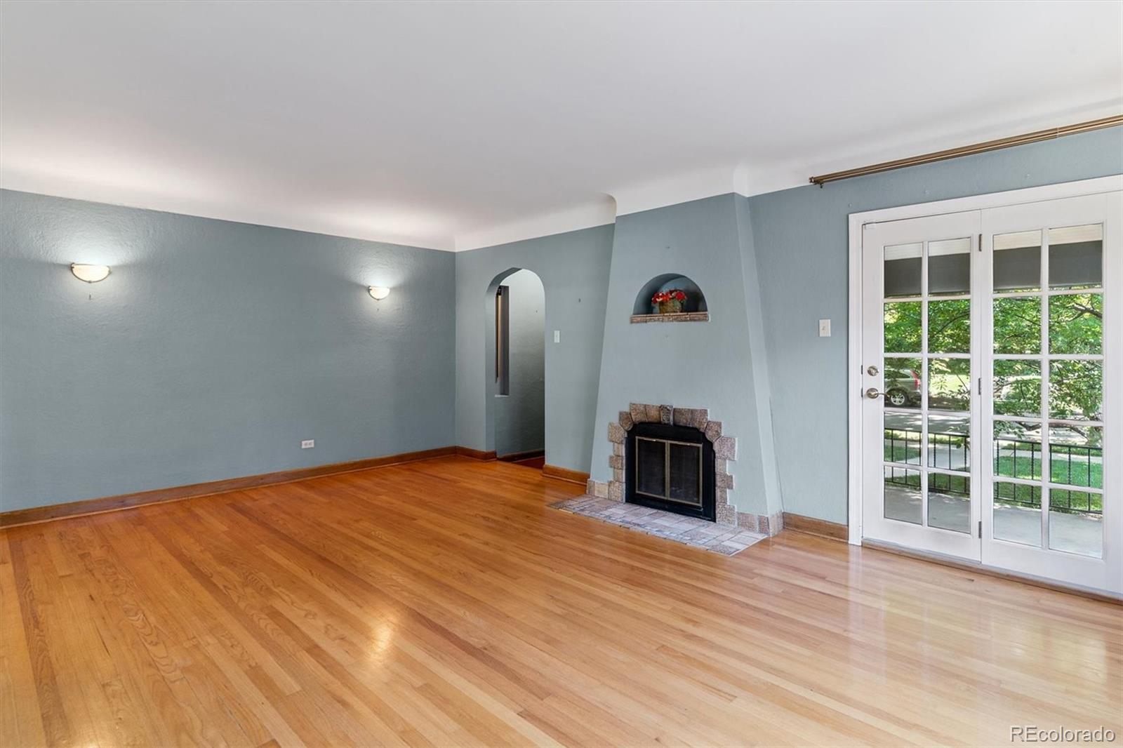 MLS Image #4 for 1021 s columbine street,denver, Colorado