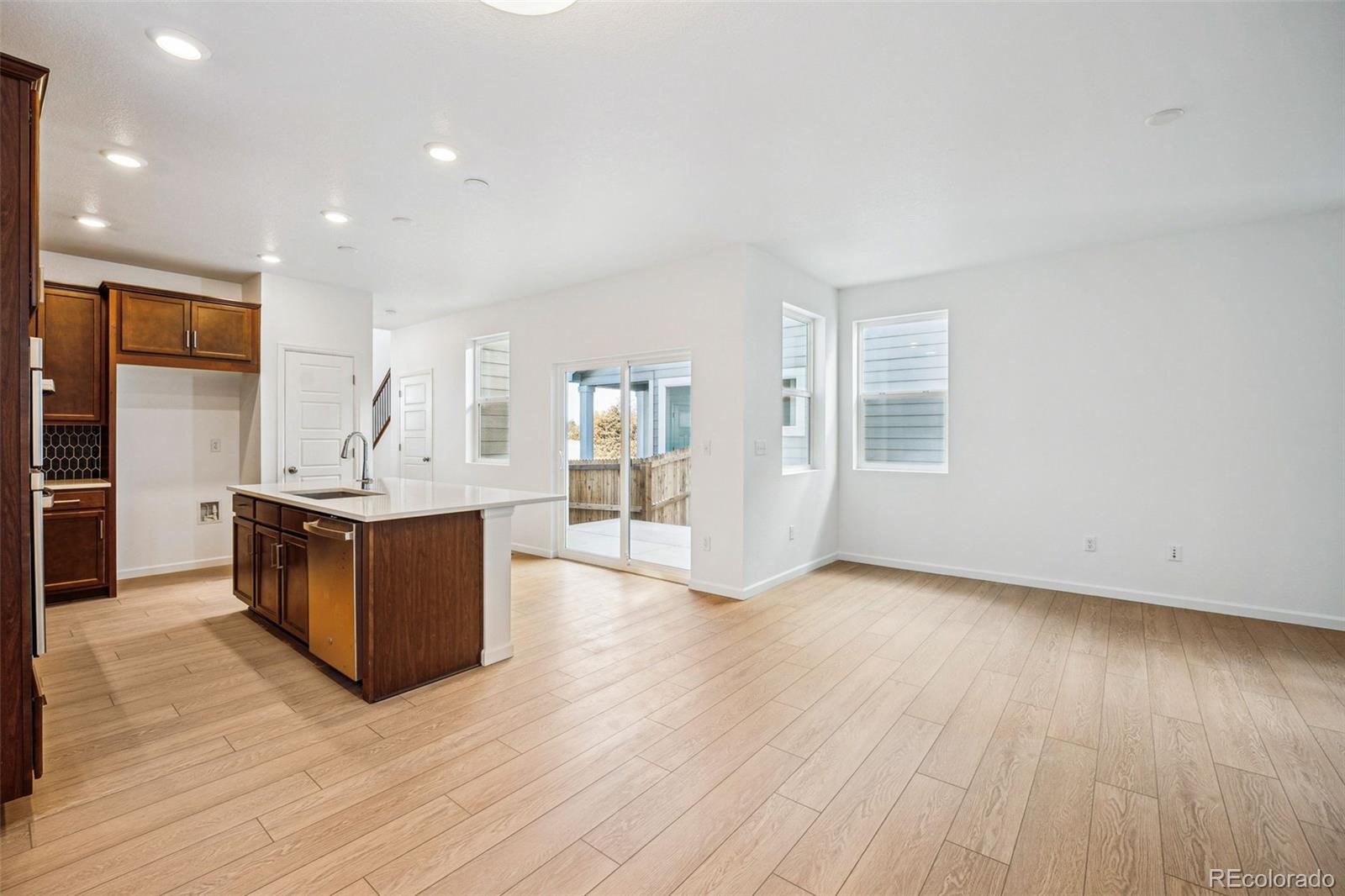 MLS Image #3 for 2068  chambers road,brighton, Colorado