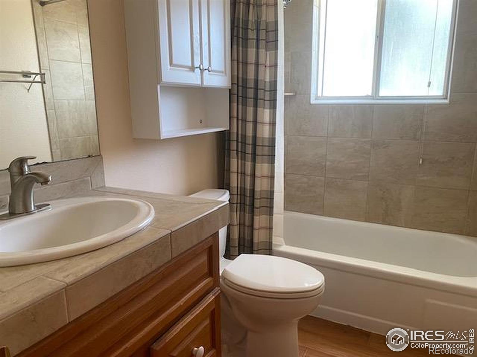MLS Image #5 for 748  bunyan court,berthoud, Colorado