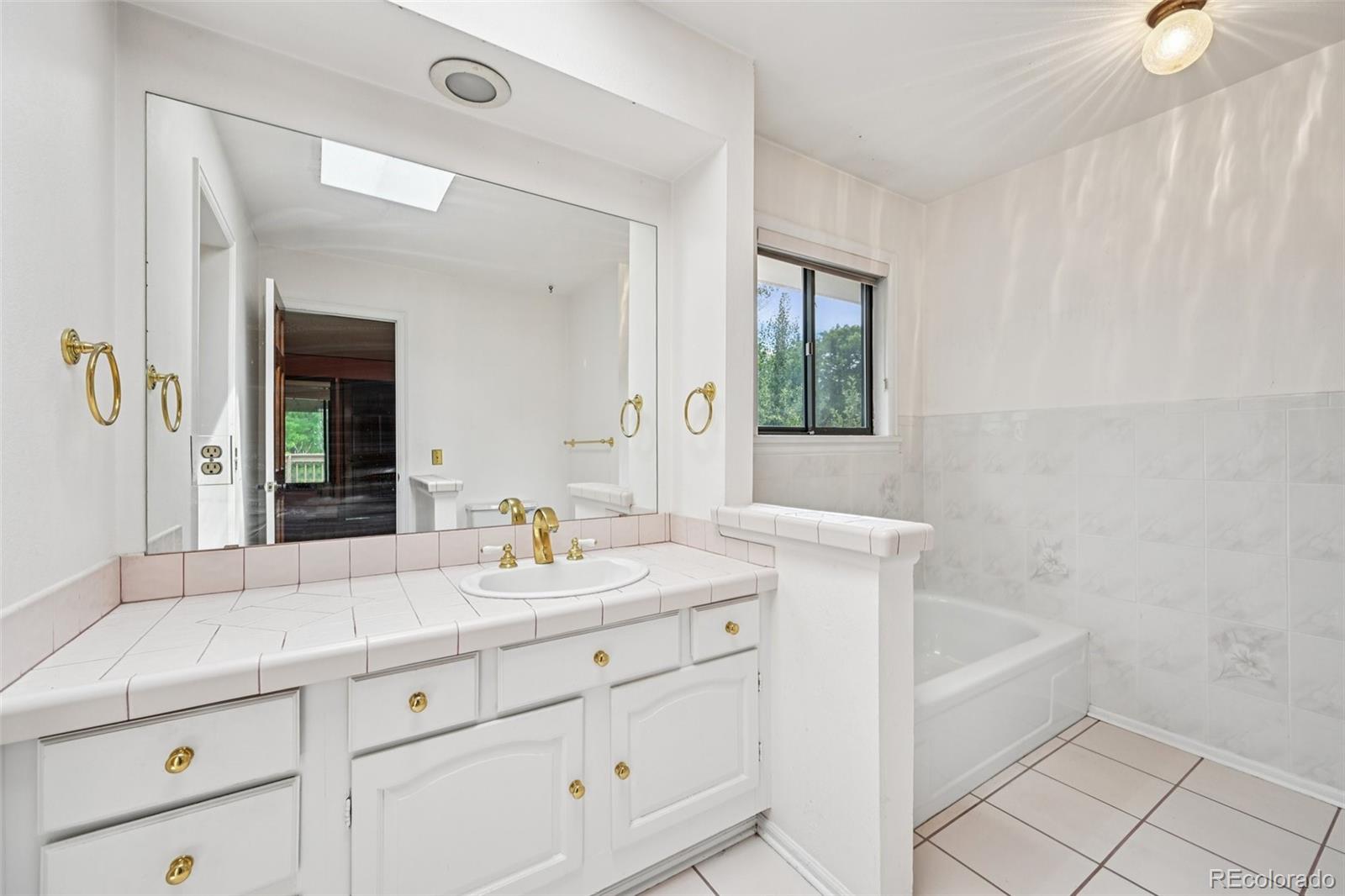 MLS Image #19 for 10653 e powers drive,englewood, Colorado