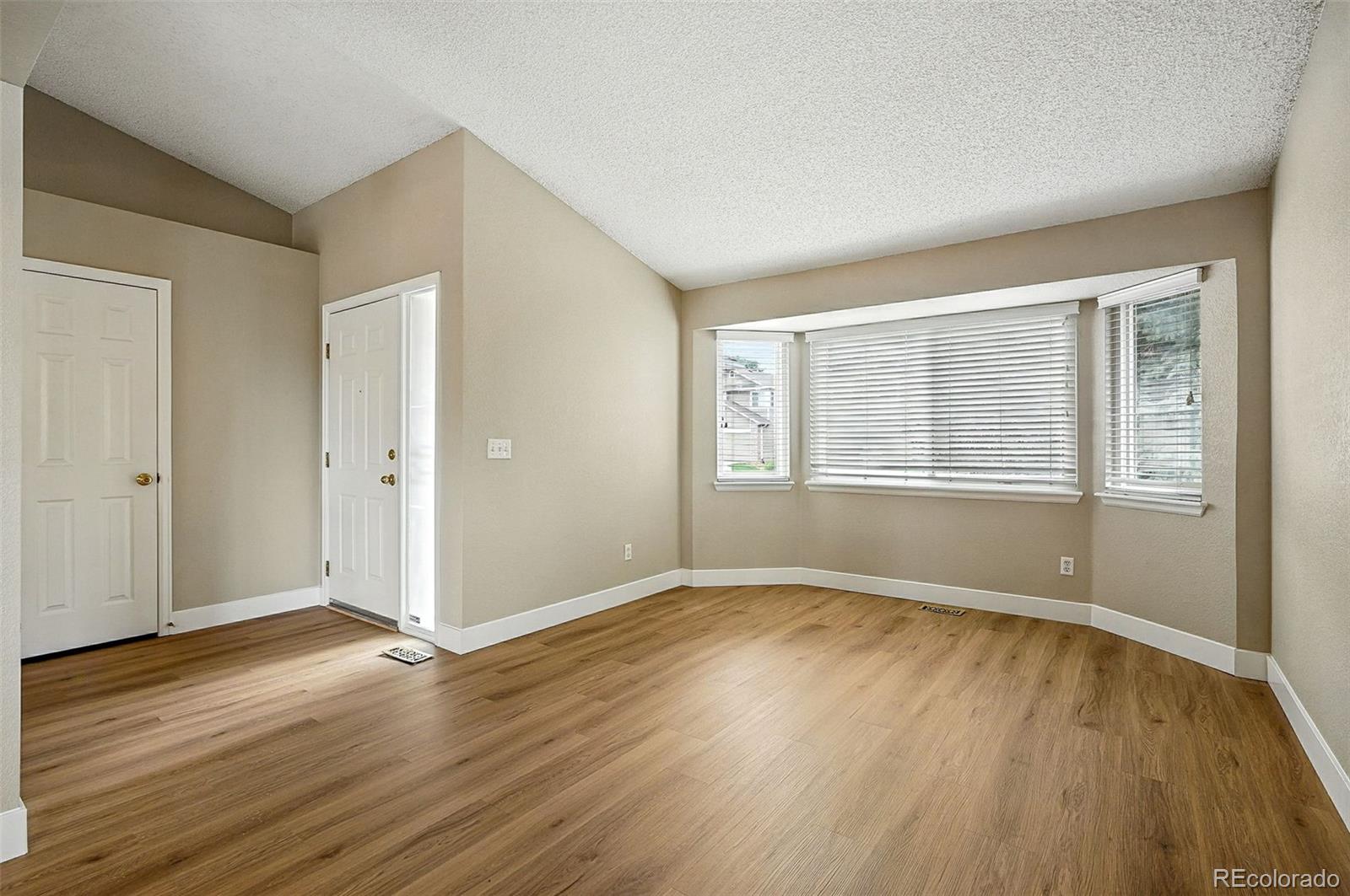 MLS Image #10 for 19841 e stanford avenue,centennial, Colorado